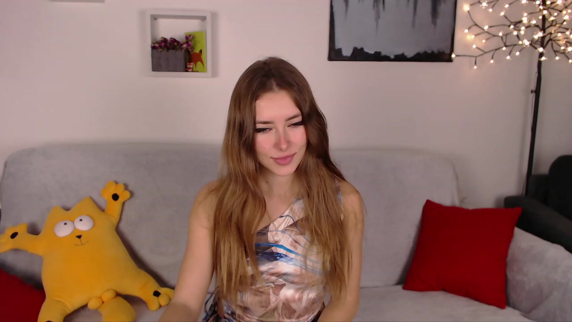 Gallery image thumbnail from SimonsWife's myfreecams stream on, 01/29/2023, 16:41 image 5 of 20