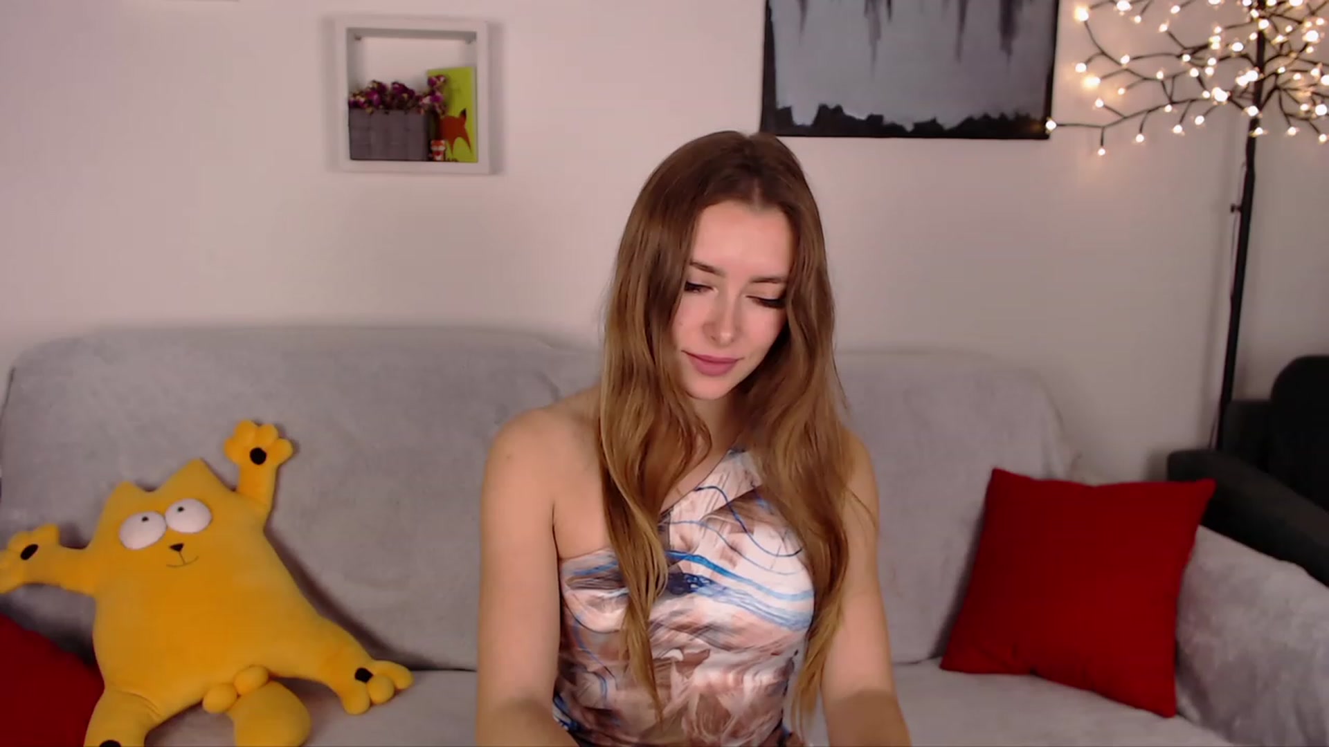 Gallery image thumbnail from SimonsWife's myfreecams stream on, 01/29/2023, 19:10 image 19 of 20