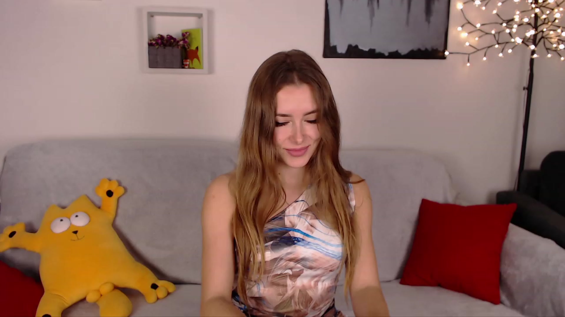 Gallery image thumbnail from SimonsWife's myfreecams stream on, 01/29/2023, 20:02 image 2 of 20