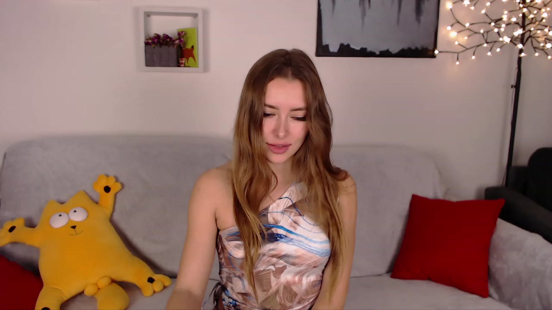 Gallery image thumbnail from SimonsWife's myfreecams stream on, 01/29/2023, 20:02 image 1 of 20