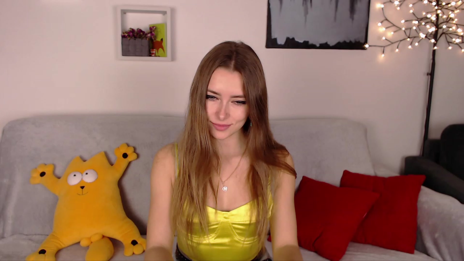 Gallery image thumbnail from SimonsWife's myfreecams stream on, 02/01/2023, 16:13 image 20 of 20