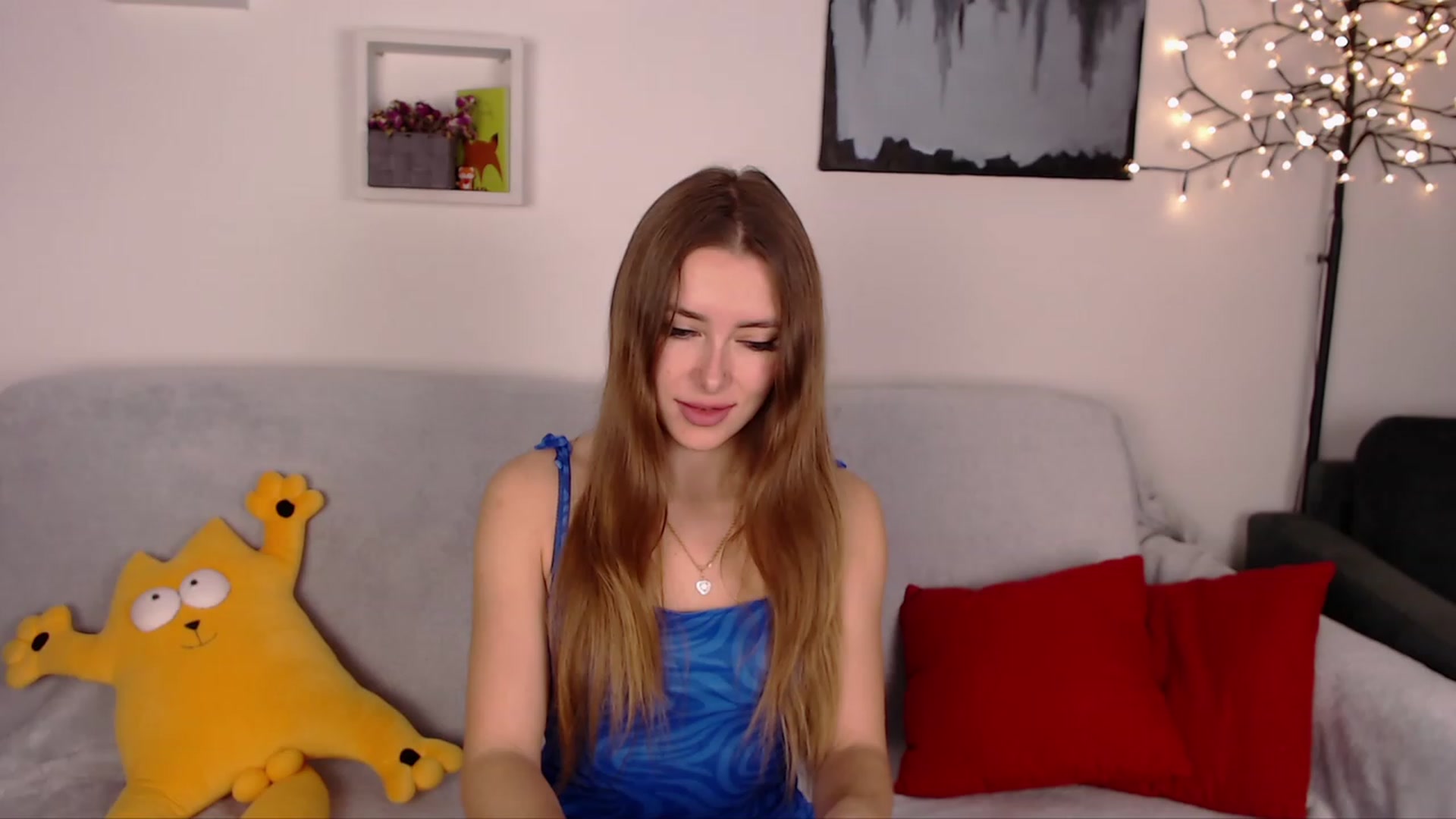 Gallery image thumbnail from SimonsWife's myfreecams stream on, 02/05/2023, 16:17 image 2 of 20