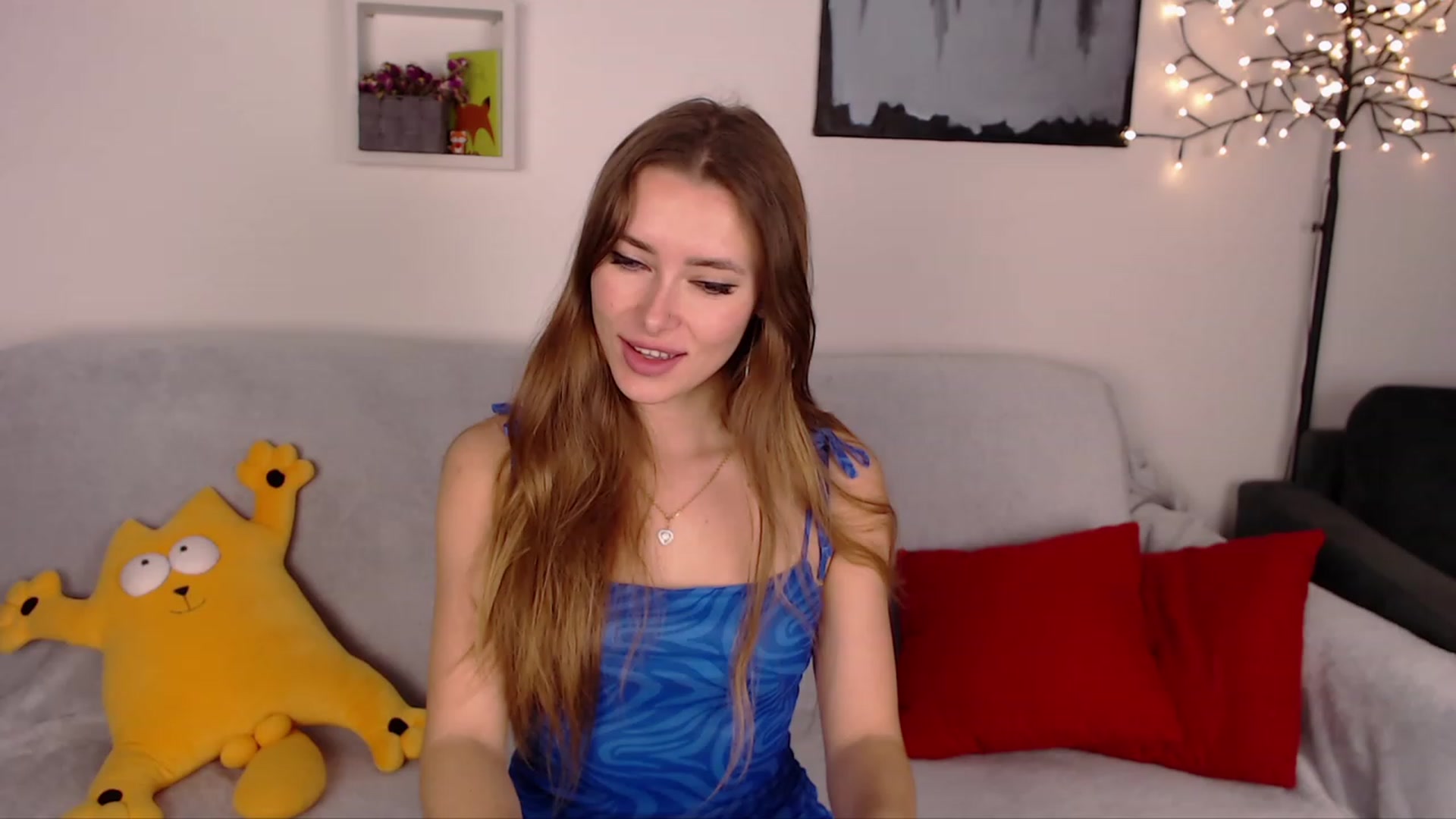 Gallery image thumbnail from SimonsWife's myfreecams stream on, 02/05/2023, 16:17 image 13 of 20