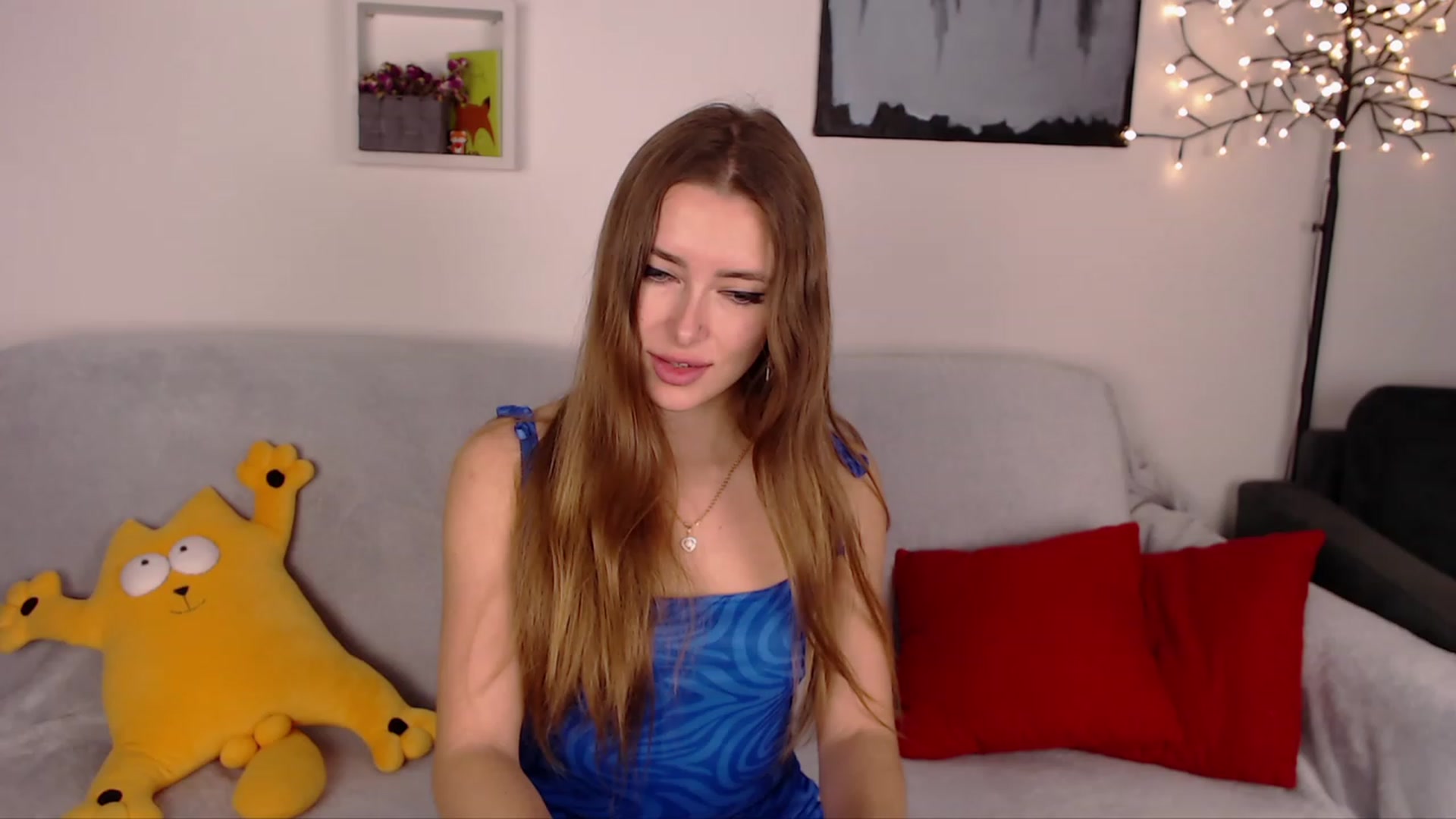 Gallery image thumbnail from SimonsWife's myfreecams stream on, 02/05/2023, 16:17 image 16 of 20