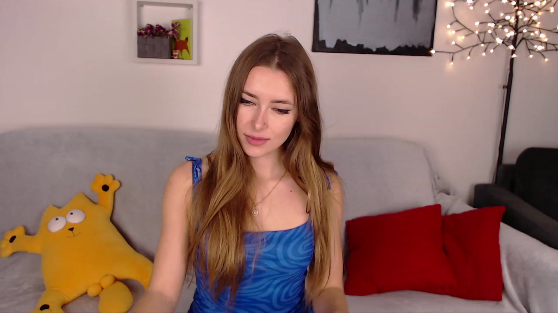 Gallery image thumbnail from SimonsWife's myfreecams stream on, 02/05/2023, 16:17 image 18 of 20