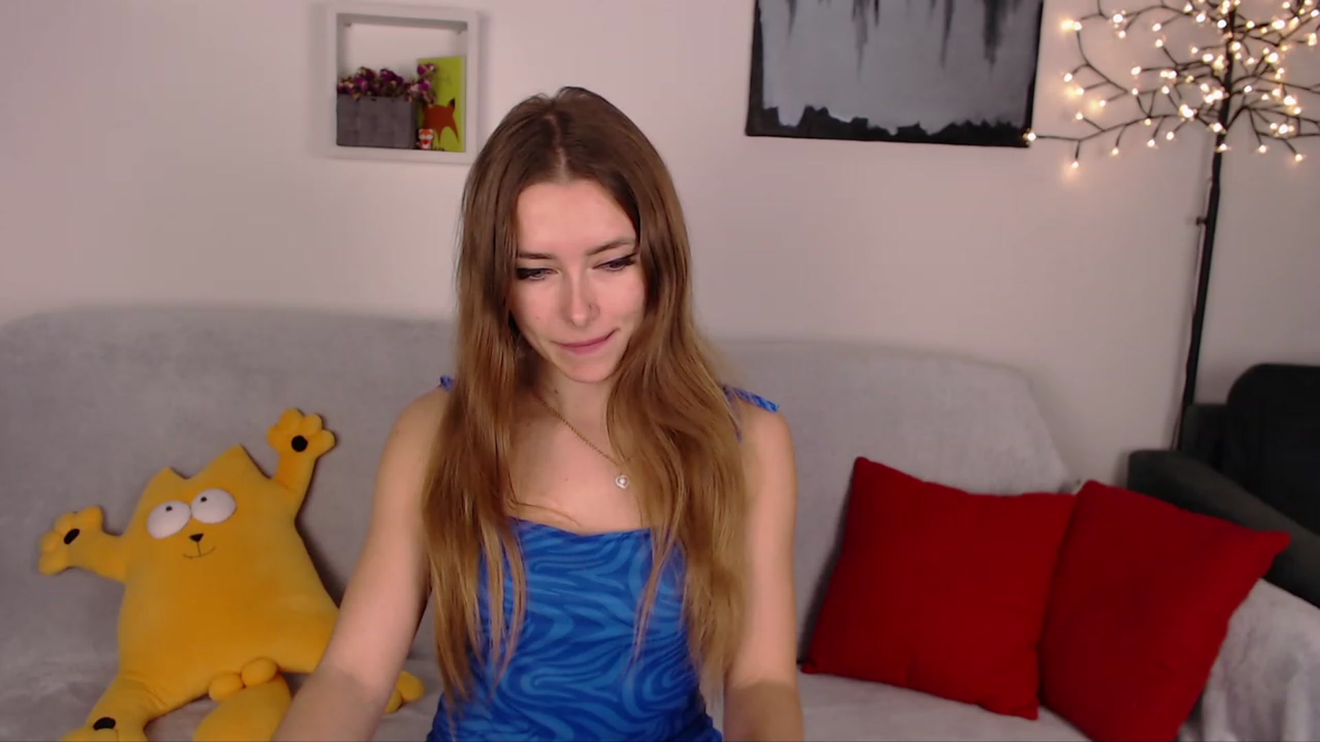 Gallery image thumbnail from SimonsWife's myfreecams stream on, 02/05/2023, 18:10 image 11 of 20