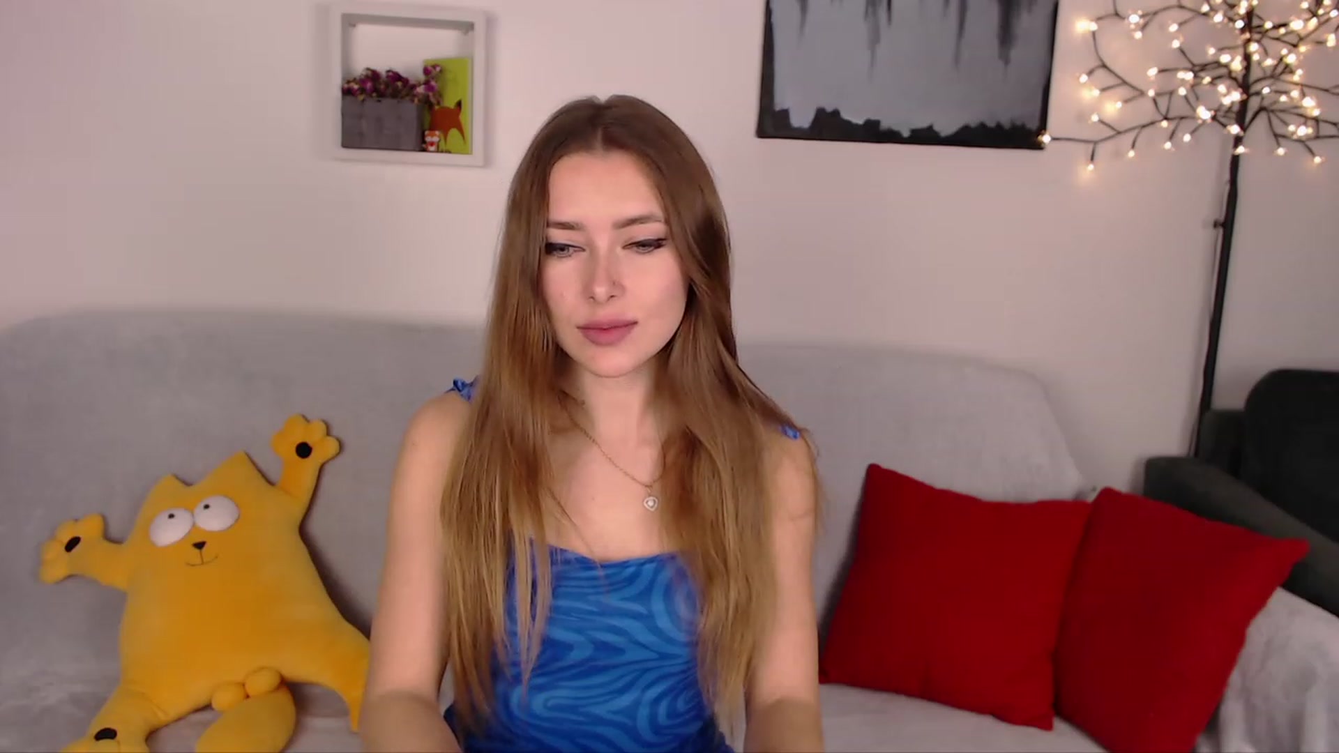 Gallery image thumbnail from SimonsWife's myfreecams stream on, 02/05/2023, 18:10 image 19 of 20