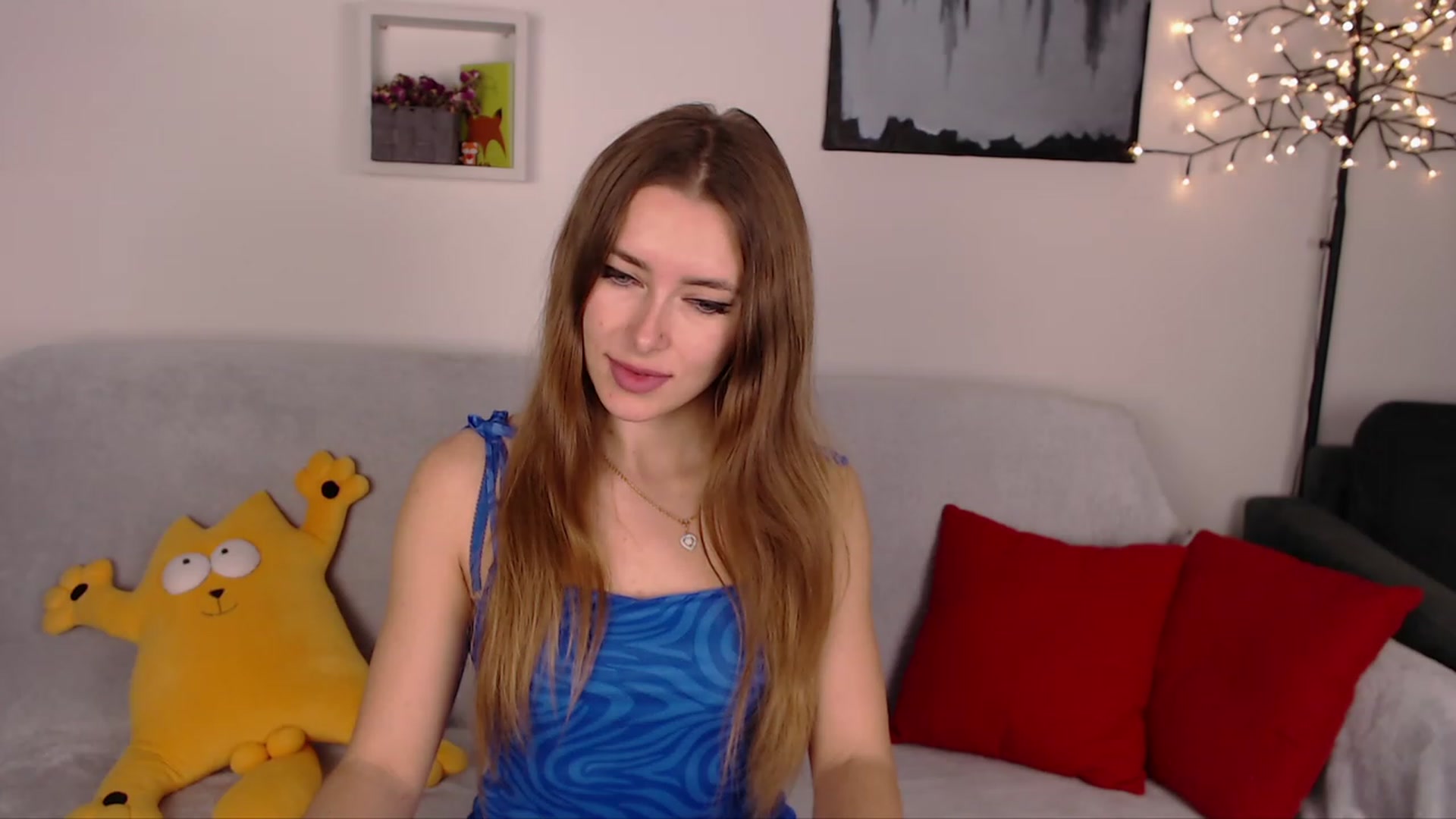 Gallery image thumbnail from SimonsWife's myfreecams stream on, 02/05/2023, 18:10 image 7 of 20