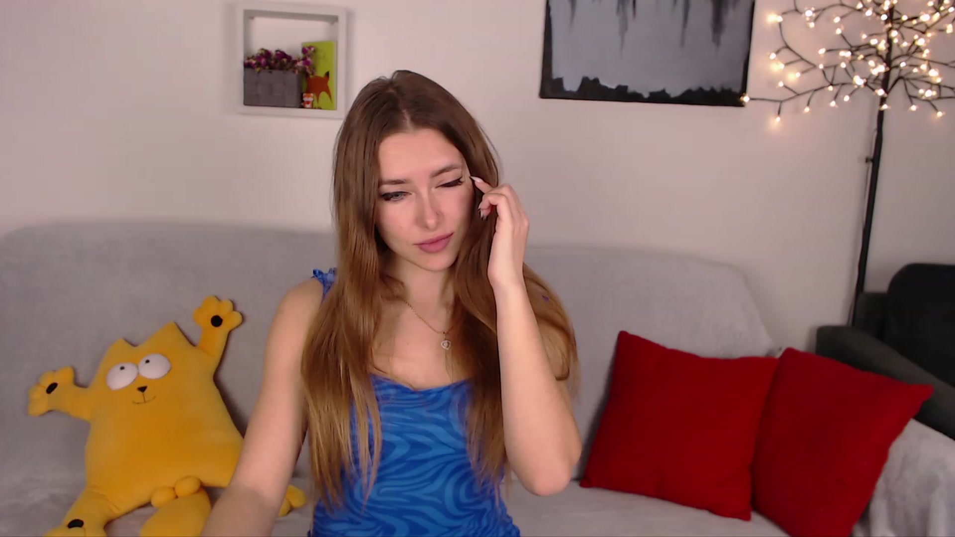 Gallery image thumbnail from SimonsWife's myfreecams stream on, 02/05/2023, 18:58 image 1 of 20