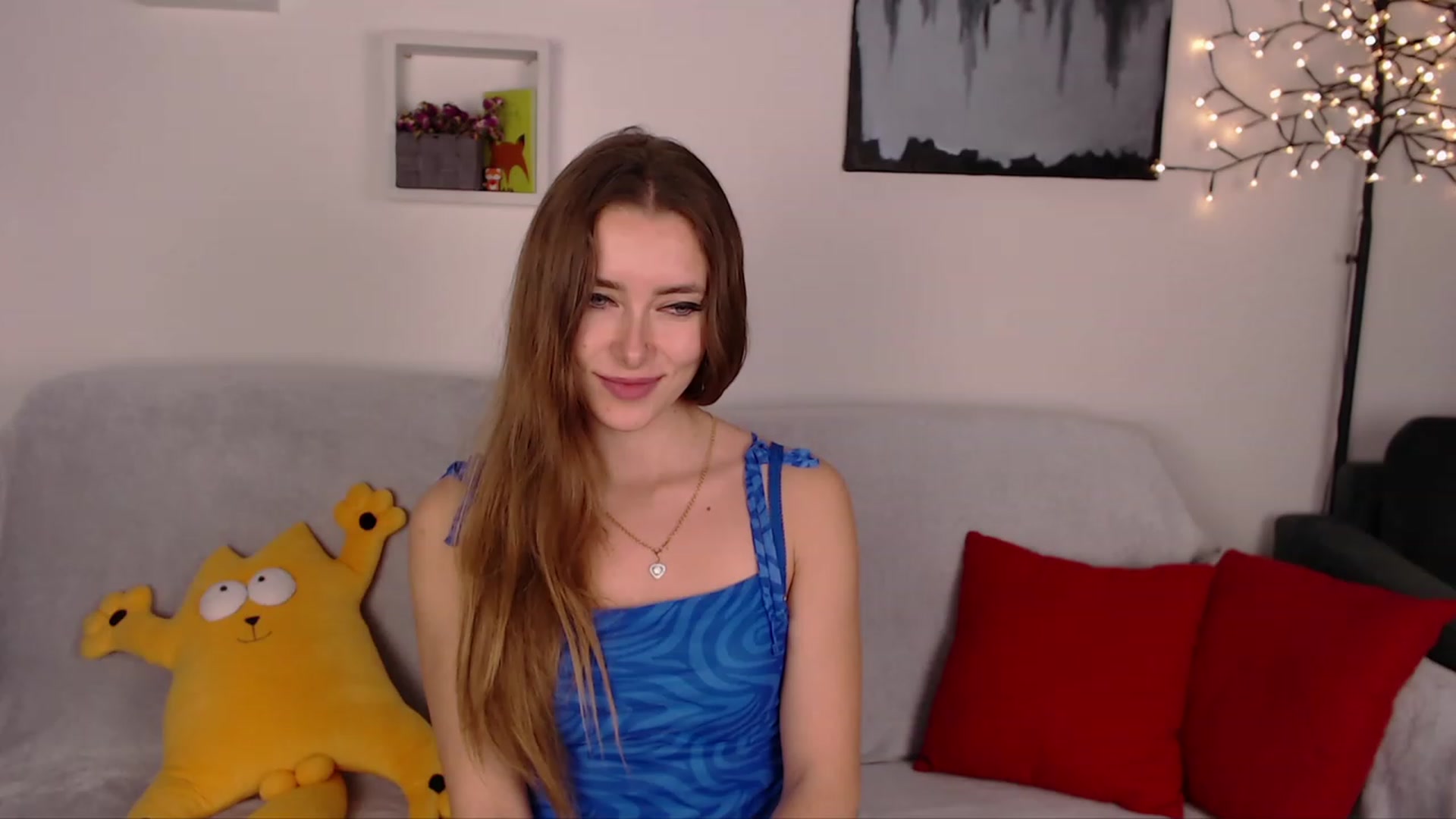 Gallery image thumbnail from SimonsWife's myfreecams stream on, 02/05/2023, 20:25 image 20 of 20