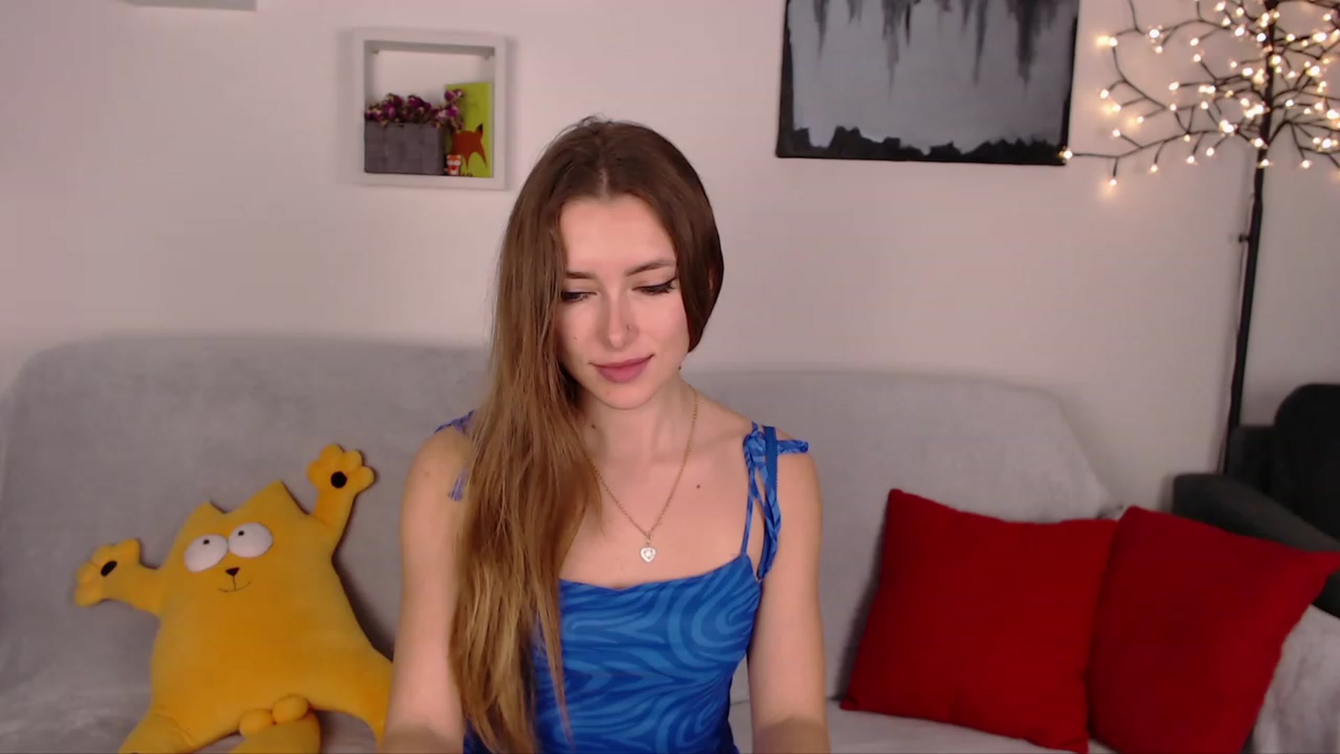 Gallery image thumbnail from SimonsWife's myfreecams stream on, 02/05/2023, 20:25 image 19 of 20