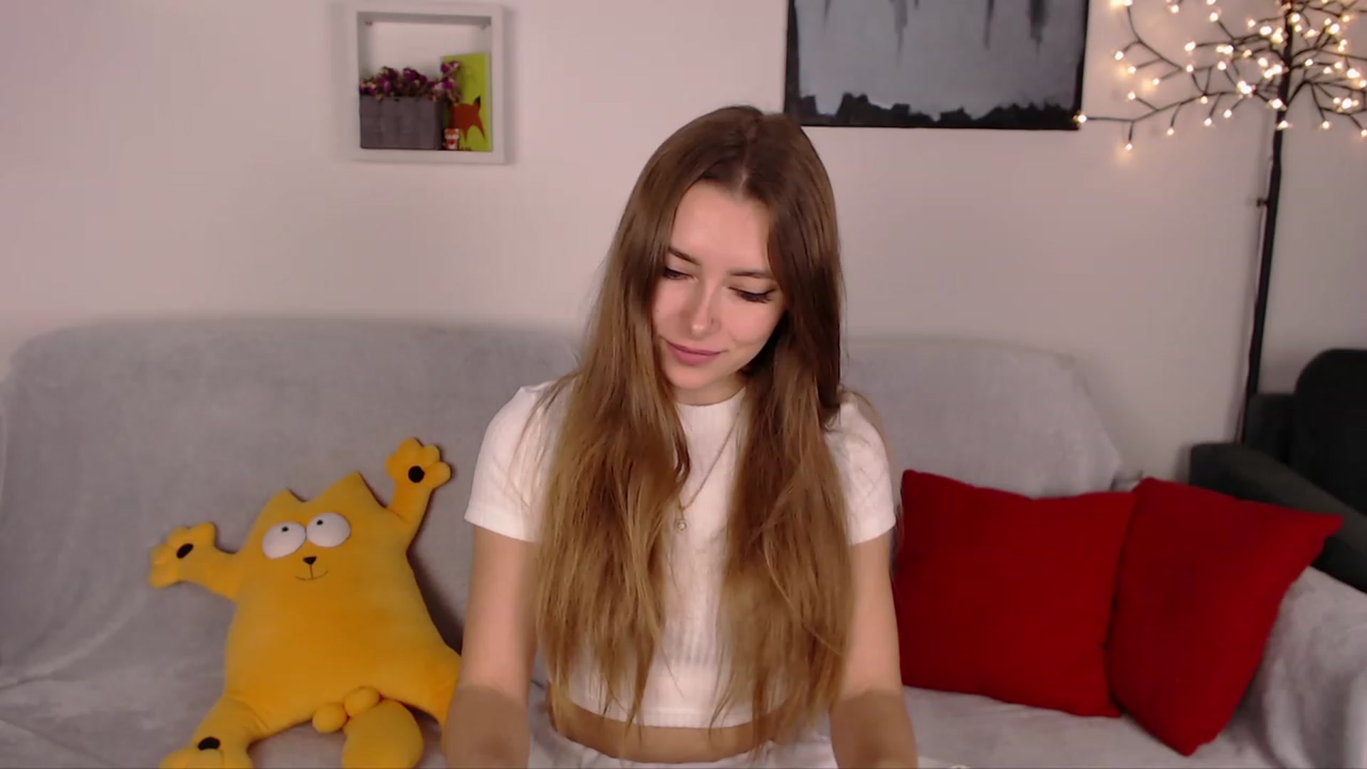 Gallery image thumbnail from SimonsWife's myfreecams stream on, 02/06/2023, 17:06 image 20 of 20