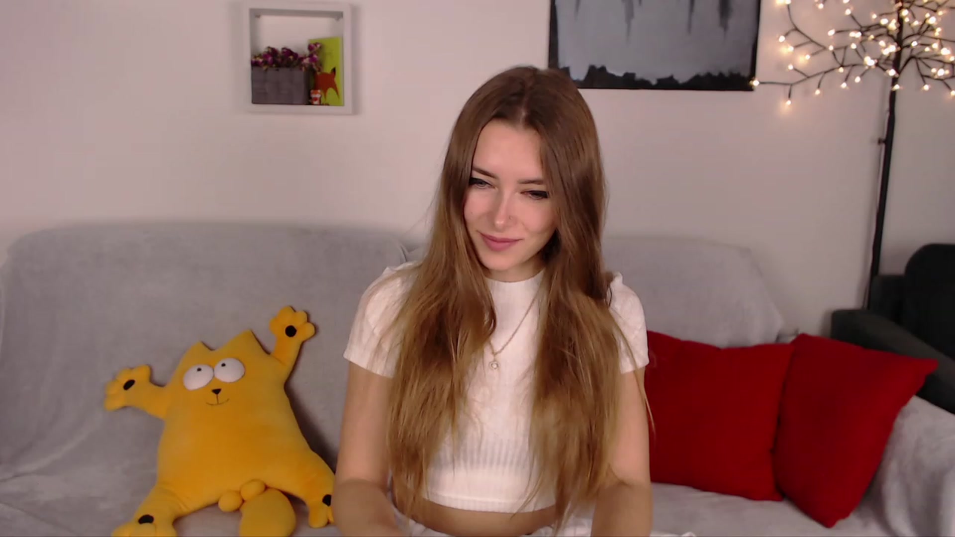 Gallery image thumbnail from SimonsWife's myfreecams stream on, 02/06/2023, 17:06 image 13 of 20