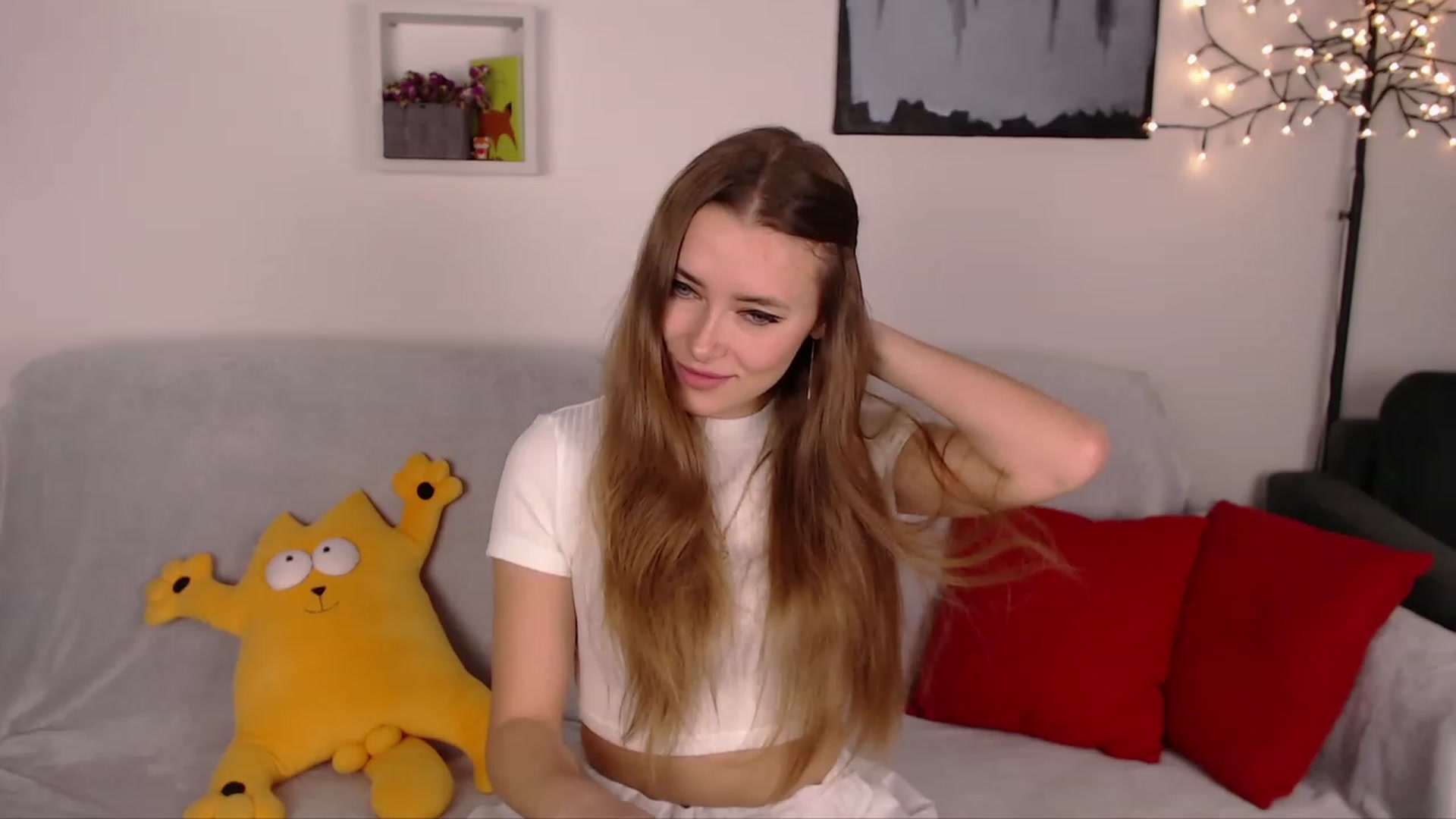 Gallery image thumbnail from SimonsWife's myfreecams stream on, 02/06/2023, 17:06 image 11 of 20