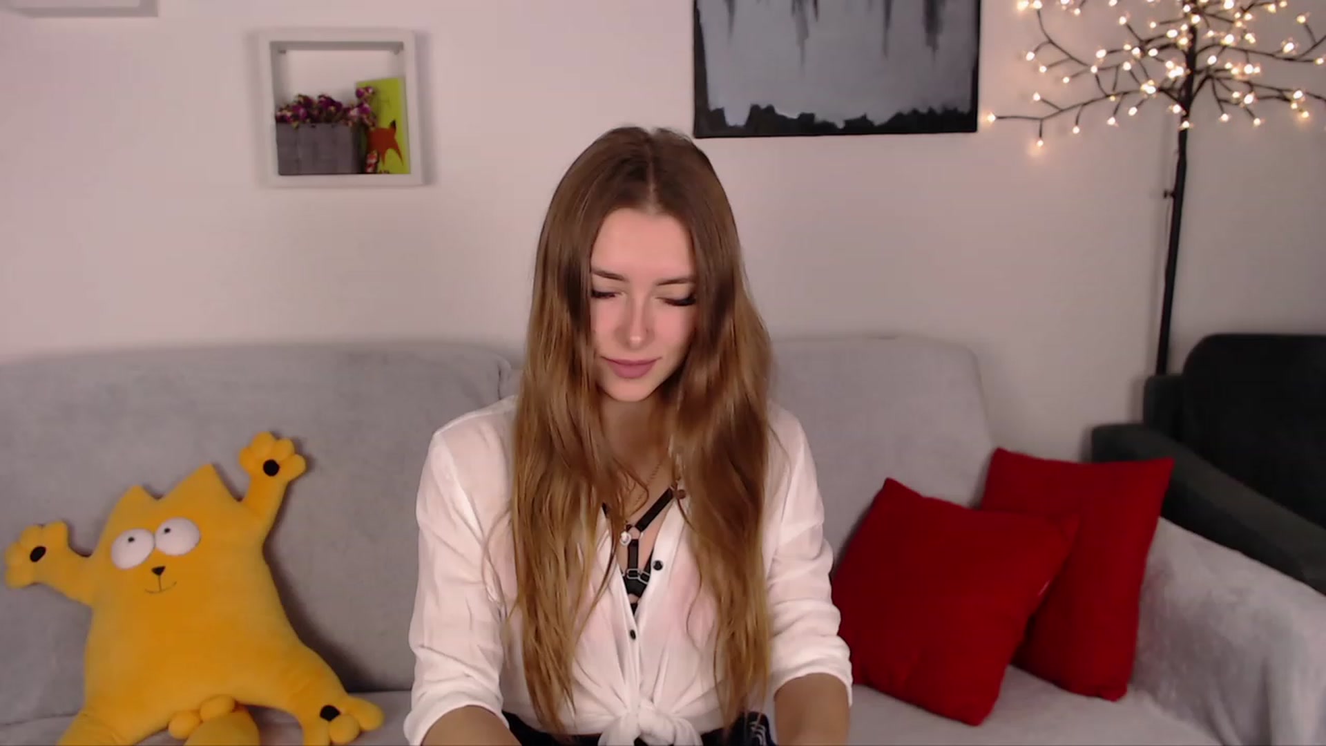 Gallery image thumbnail from SimonsWife's myfreecams stream on, 02/13/2023, 18:50 image 1 of 20