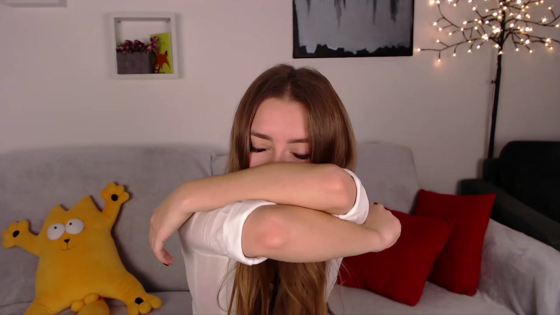 Gallery image thumbnail from SimonsWife's myfreecams stream on, 02/13/2023, 18:50 image 4 of 20