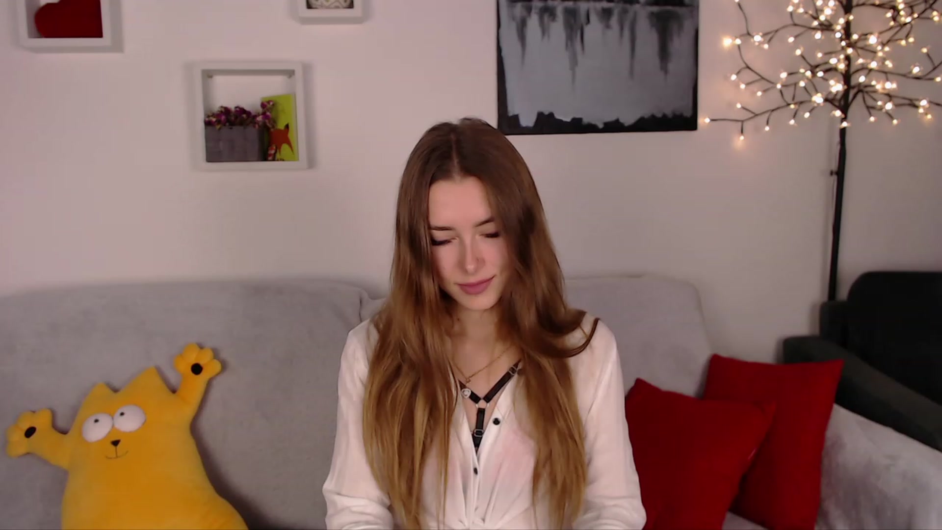 Gallery image thumbnail from SimonsWife's myfreecams stream on, 02/13/2023, 18:50 image 12 of 20