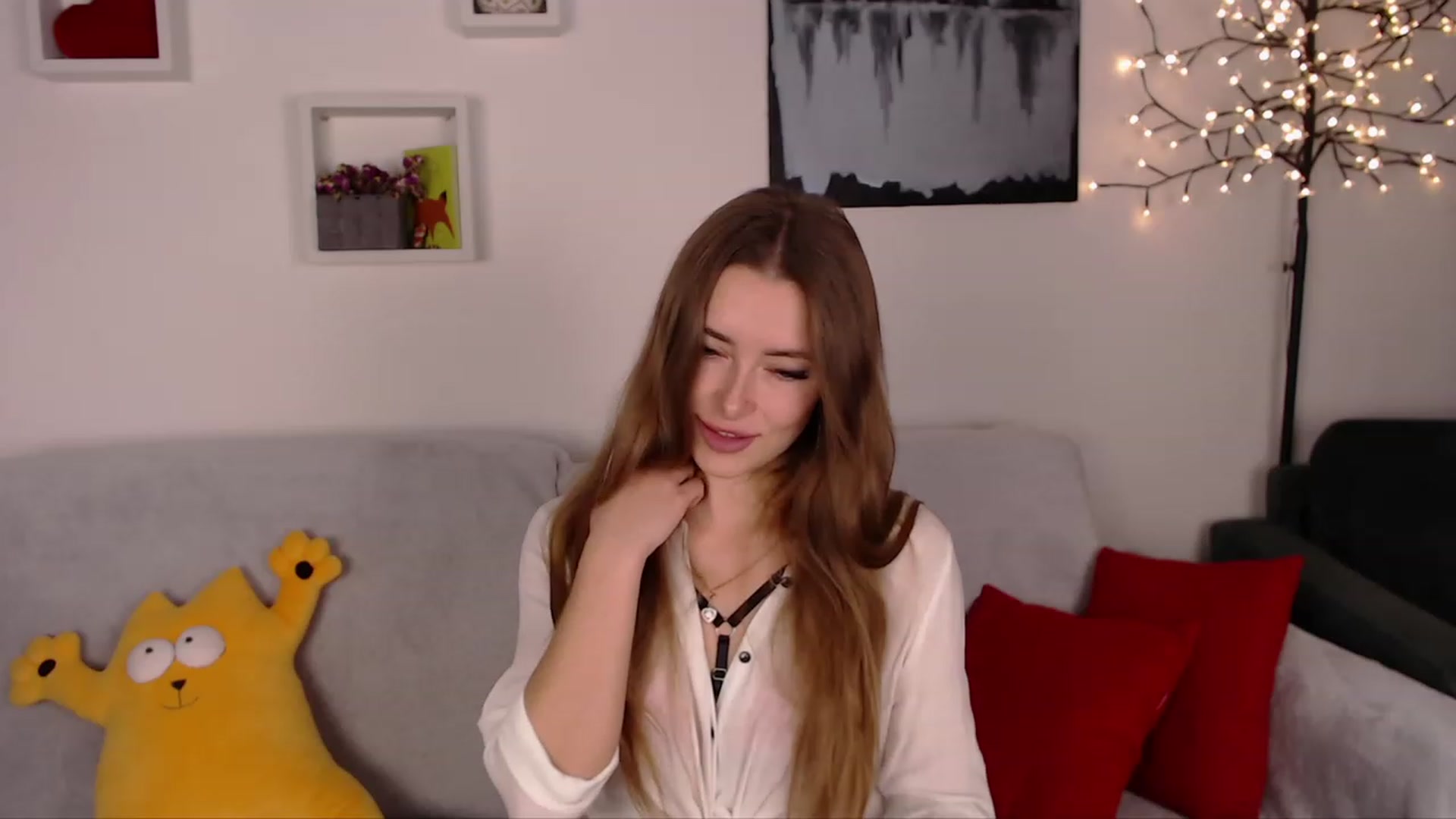 Gallery image thumbnail from SimonsWife's myfreecams stream on, 02/13/2023, 18:50 image 11 of 20
