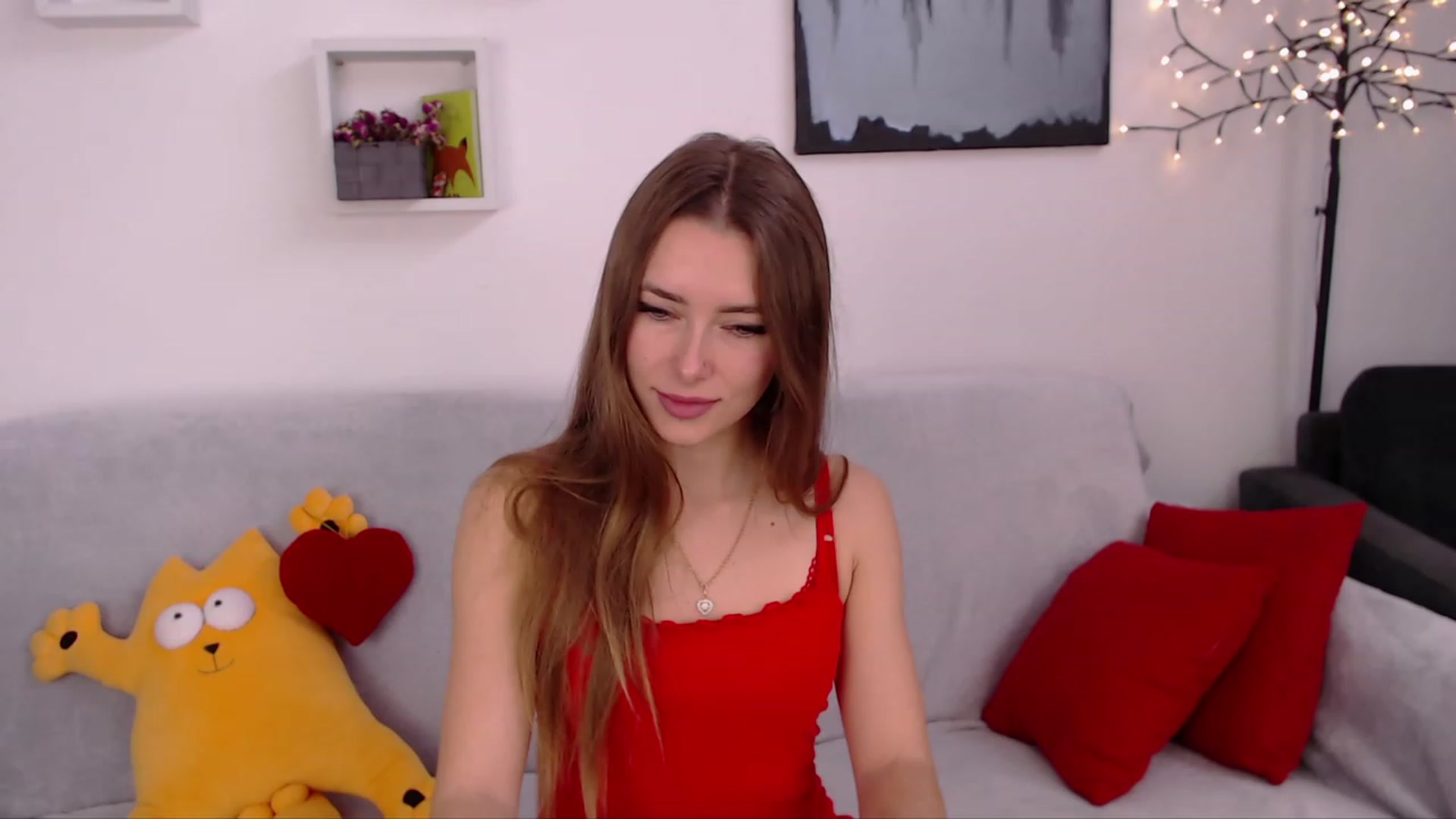 Gallery image thumbnail from SimonsWife's myfreecams stream on, 02/14/2023, 11:31 image 13 of 20