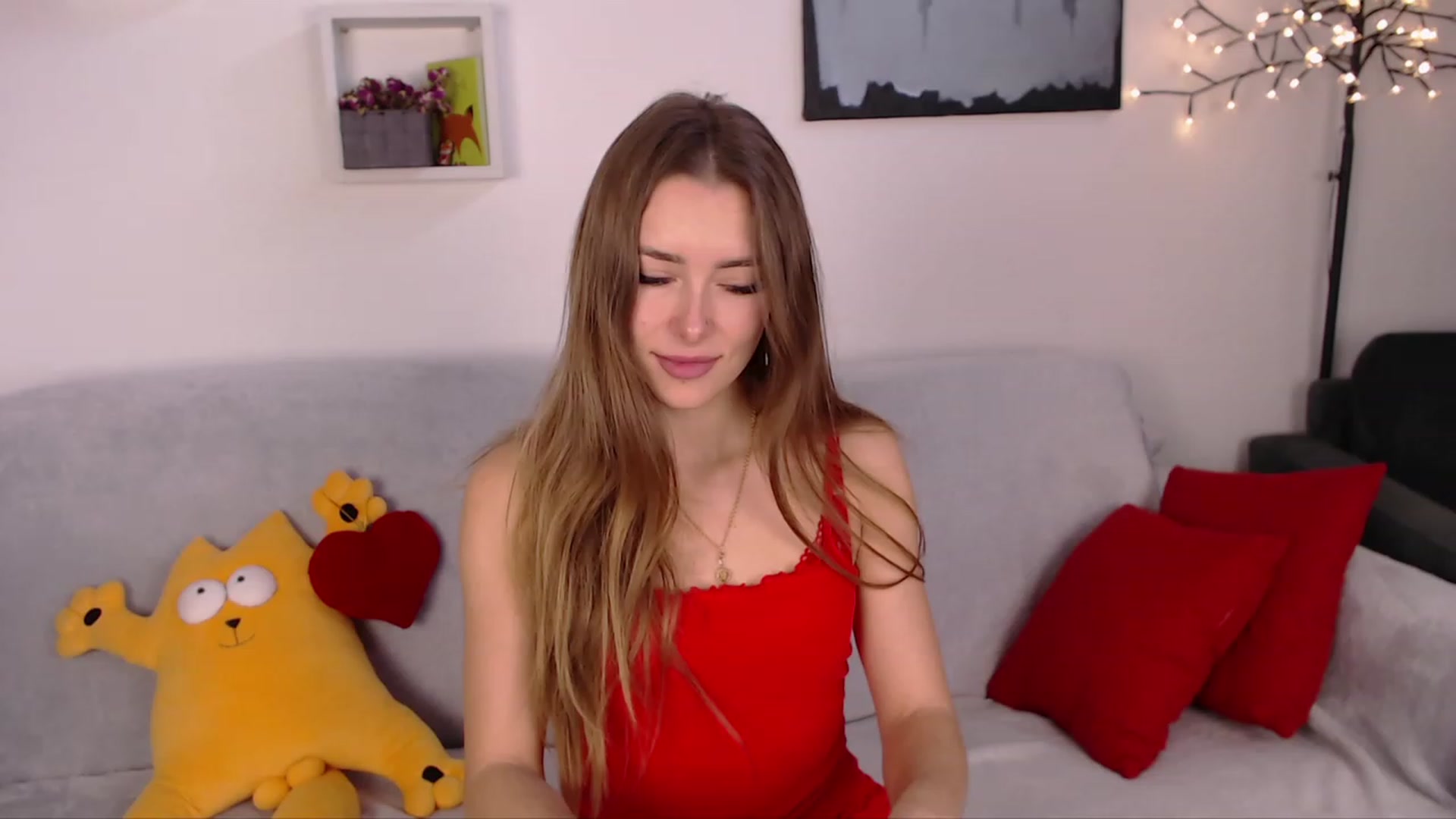 Gallery image thumbnail from SimonsWife's myfreecams stream on, 02/14/2023, 11:31 image 18 of 20