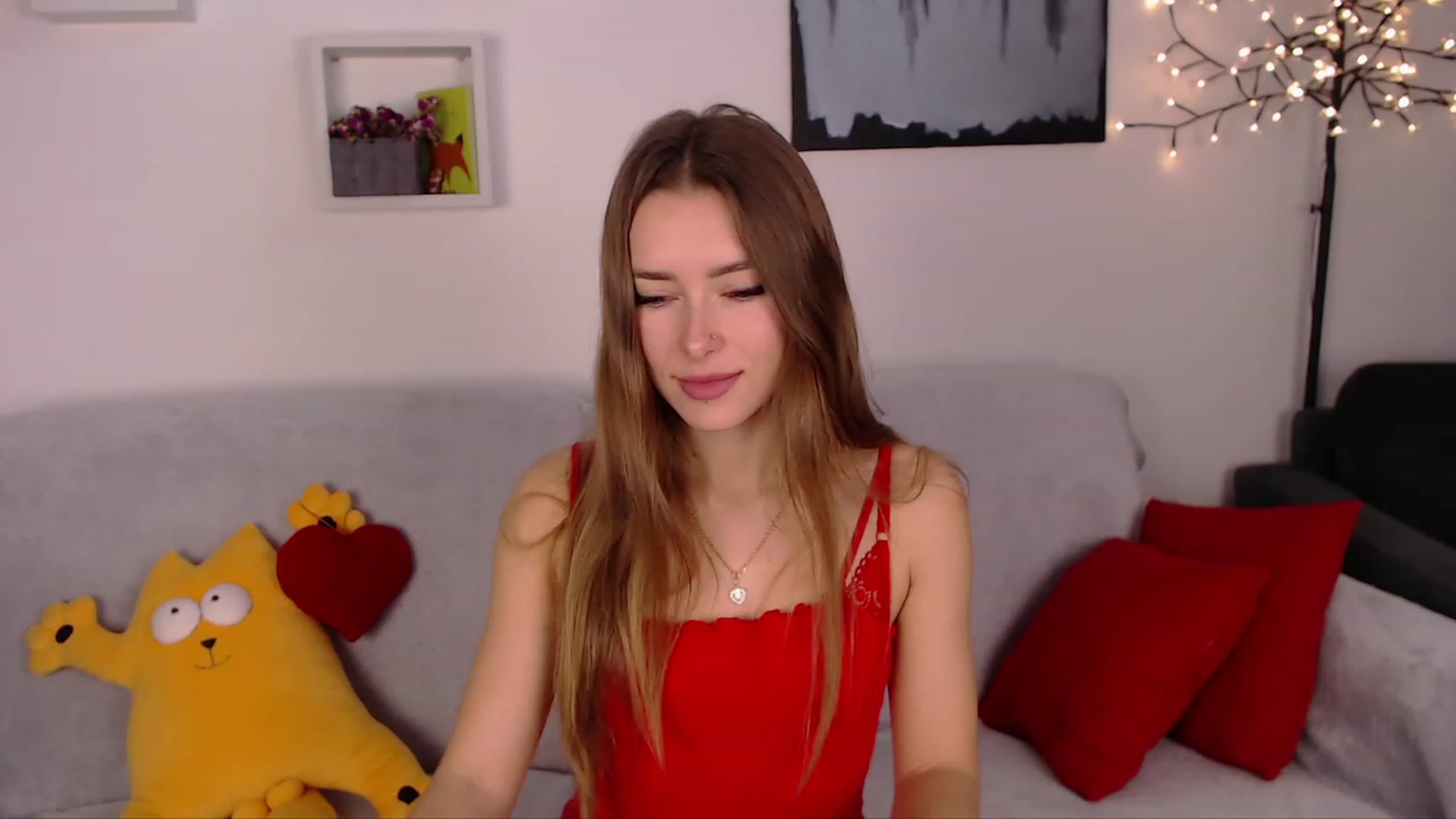 Gallery image thumbnail from SimonsWife's myfreecams stream on, 02/14/2023, 11:31 image 6 of 20