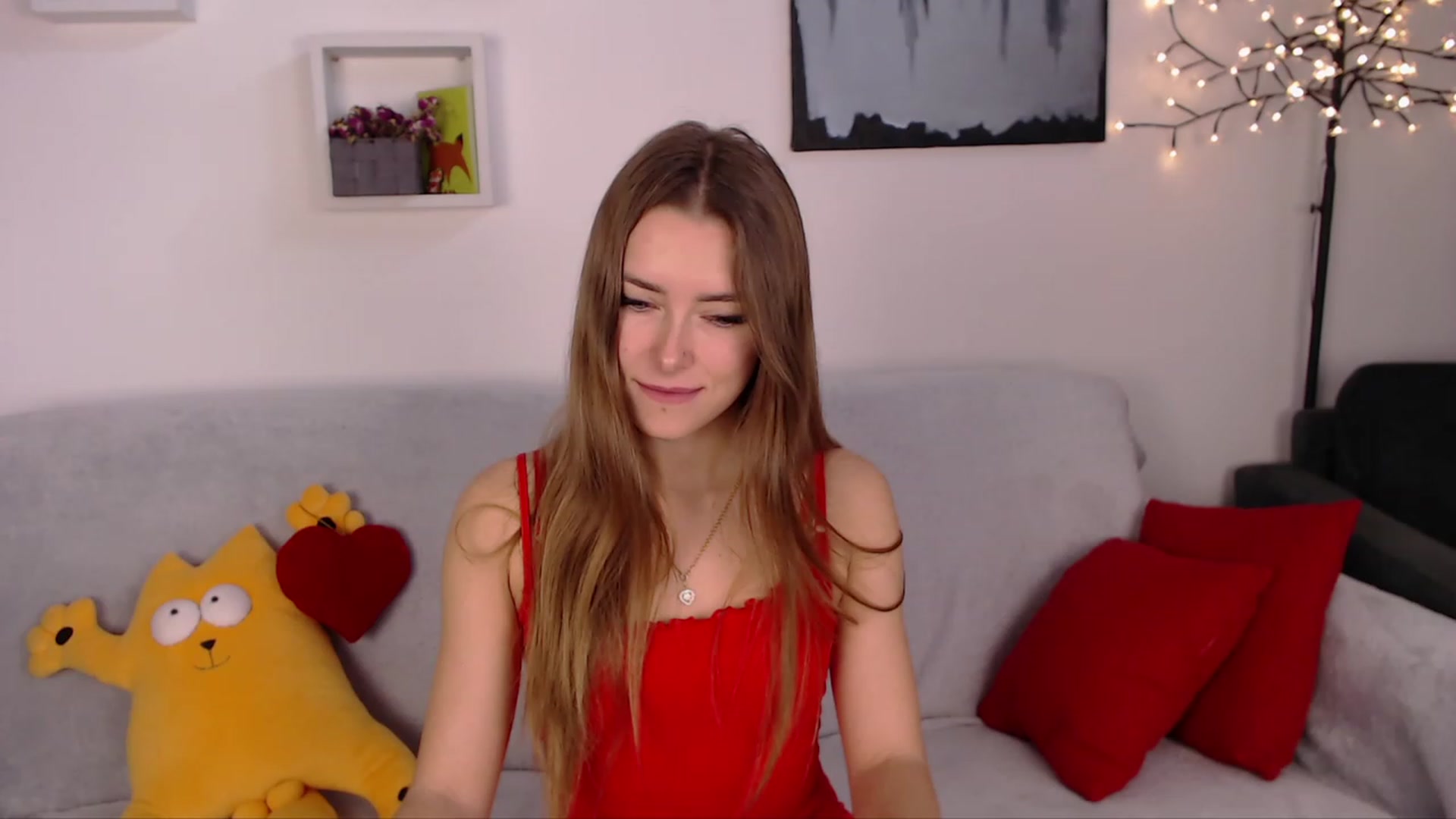 Gallery image thumbnail from SimonsWife's myfreecams stream on, 02/14/2023, 11:31 image 7 of 20