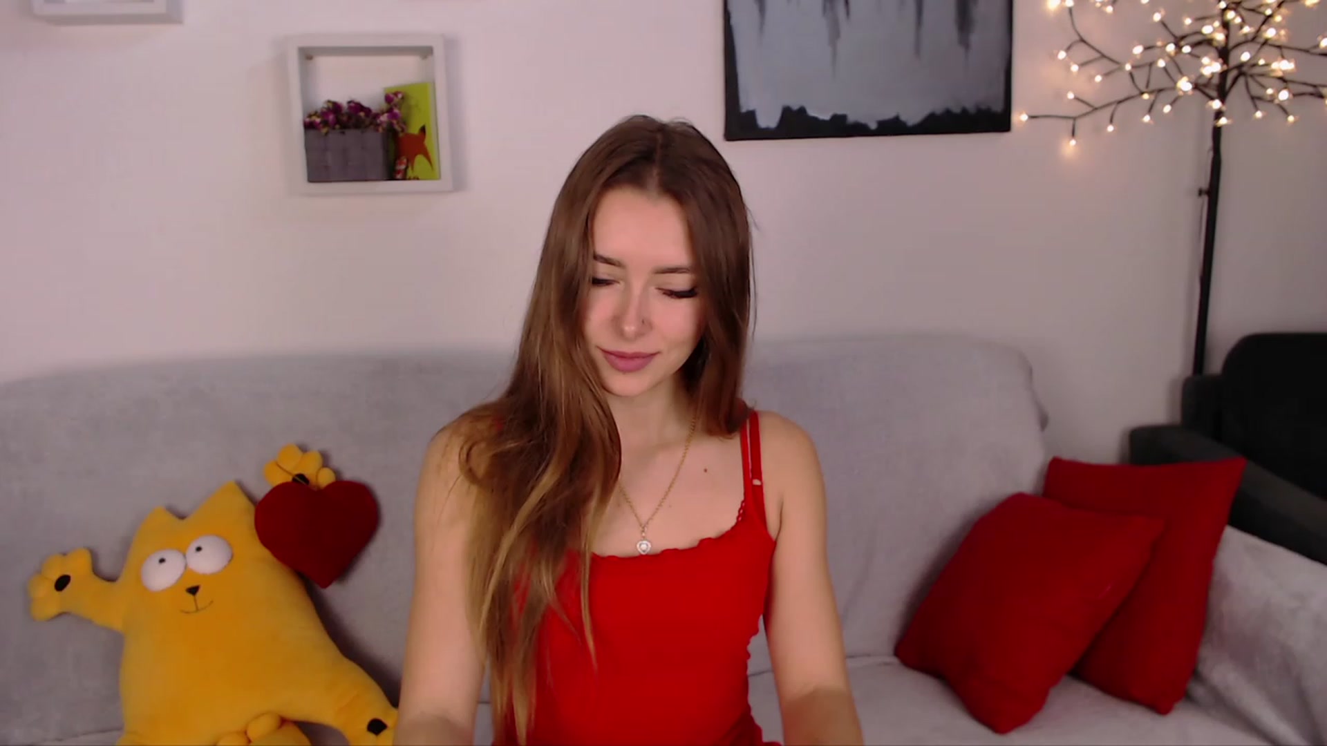 Gallery image thumbnail from SimonsWife's myfreecams stream on, 02/14/2023, 11:31 image 12 of 20