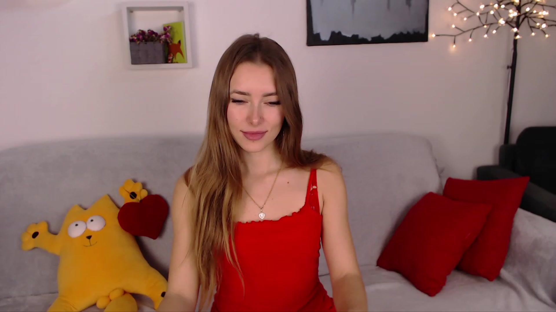 Gallery image thumbnail from SimonsWife's myfreecams stream on, 02/14/2023, 12:11 image 1 of 20