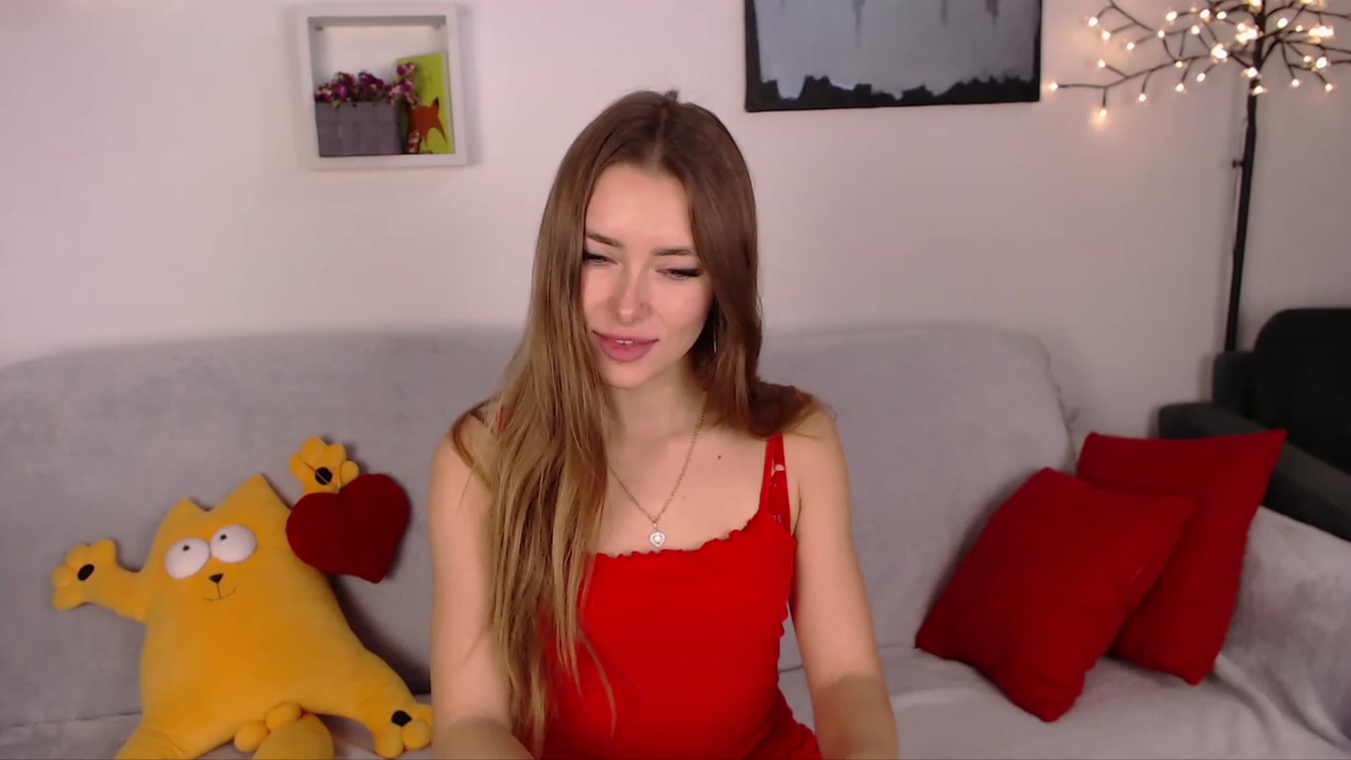 Gallery image thumbnail from SimonsWife's myfreecams stream on, 02/14/2023, 12:11 image 4 of 20