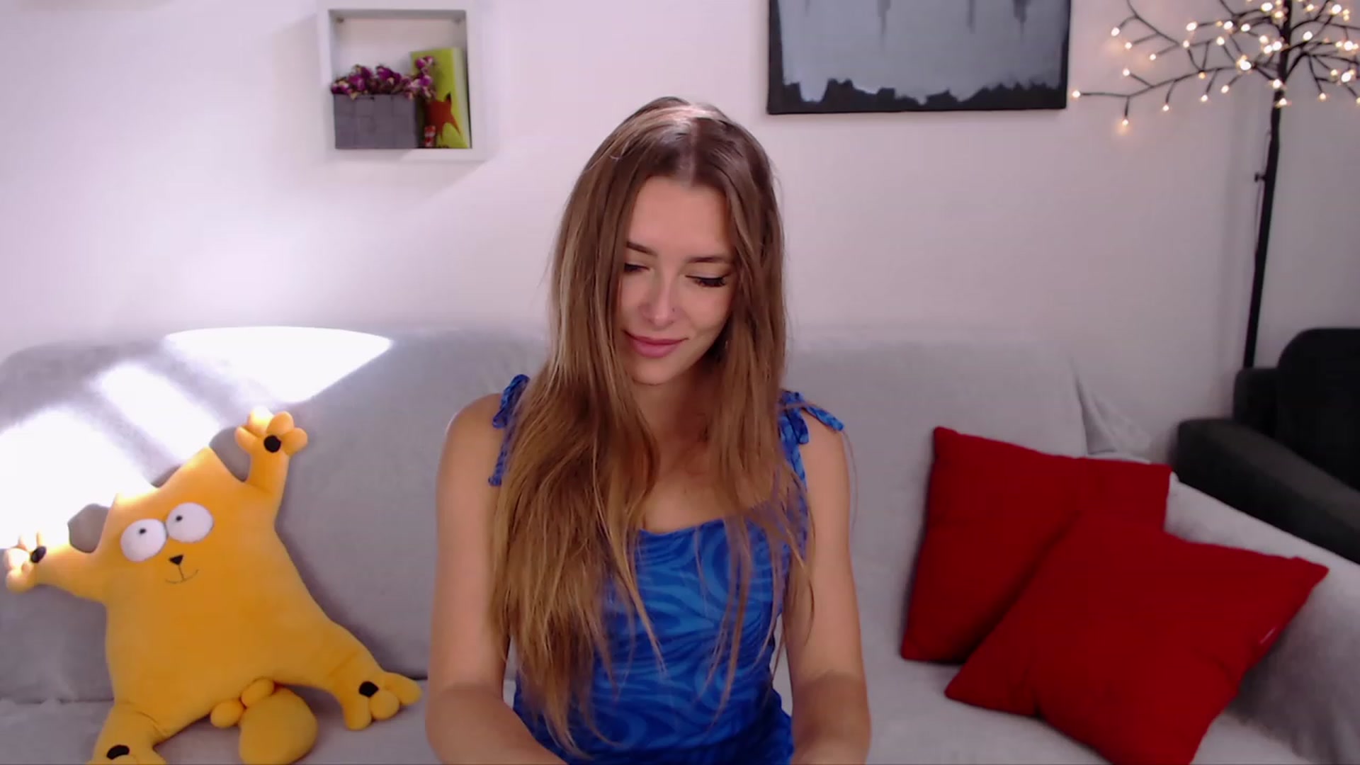 Gallery image thumbnail from SimonsWife's myfreecams stream on, 03/06/2023, 12:22 image 6 of 20