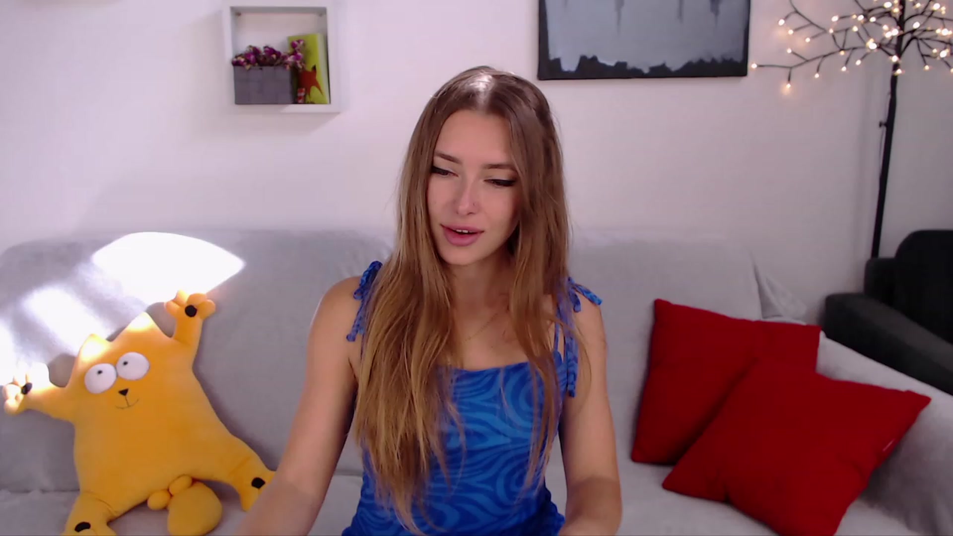 Gallery image thumbnail from SimonsWife's myfreecams stream on, 03/06/2023, 12:22 image 4 of 20
