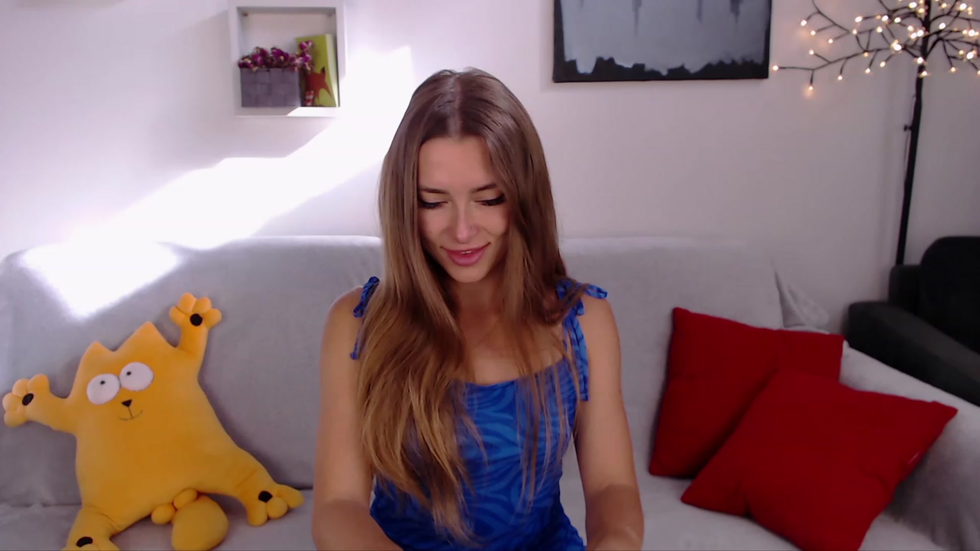 Gallery image thumbnail from SimonsWife's myfreecams stream on, 03/06/2023, 12:22 image 19 of 20