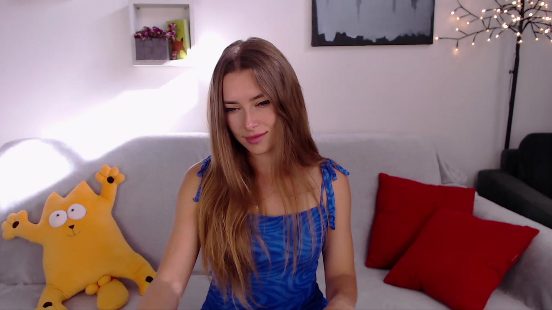 Gallery image thumbnail from SimonsWife's myfreecams stream on, 03/06/2023, 12:22 image 16 of 20