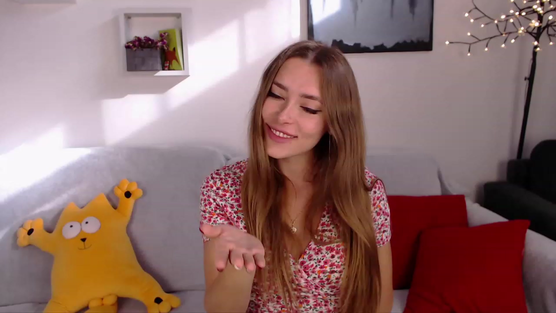 Gallery image thumbnail from SimonsWife's myfreecams stream on, 03/08/2023, 12:49 image 14 of 20
