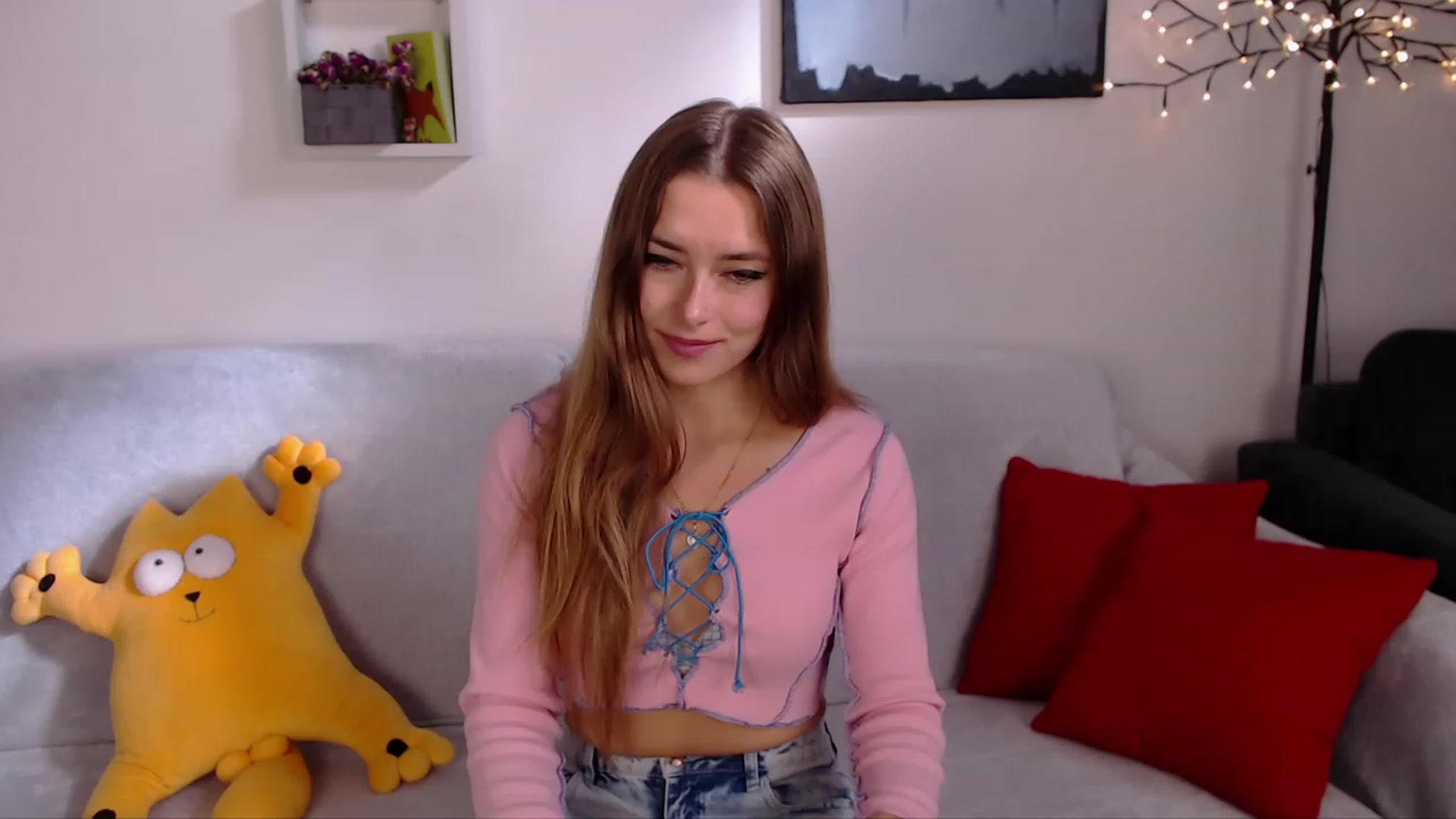Gallery image thumbnail from SimonsWife's myfreecams stream on, 03/12/2023, 12:47 image 8 of 20