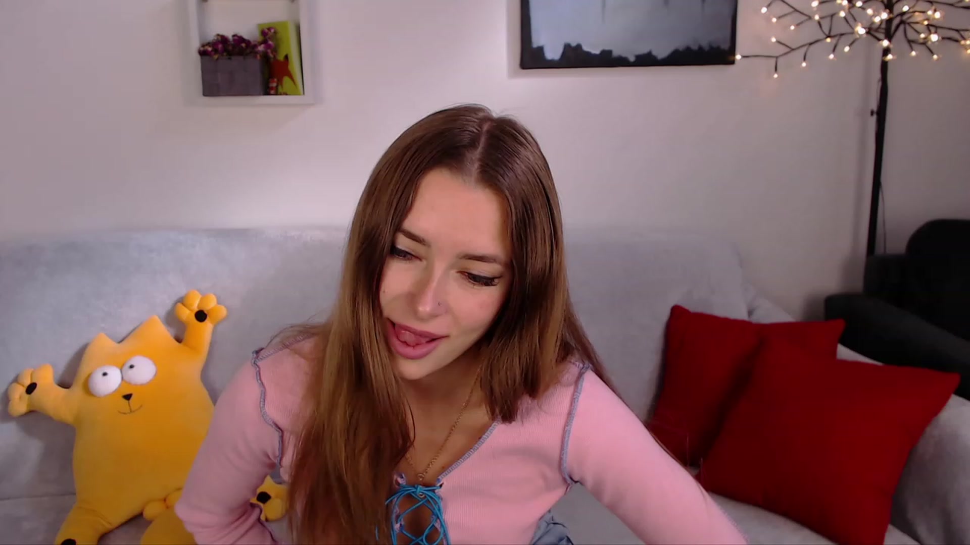 Gallery image thumbnail from SimonsWife's myfreecams stream on, 03/12/2023, 12:47 image 18 of 20