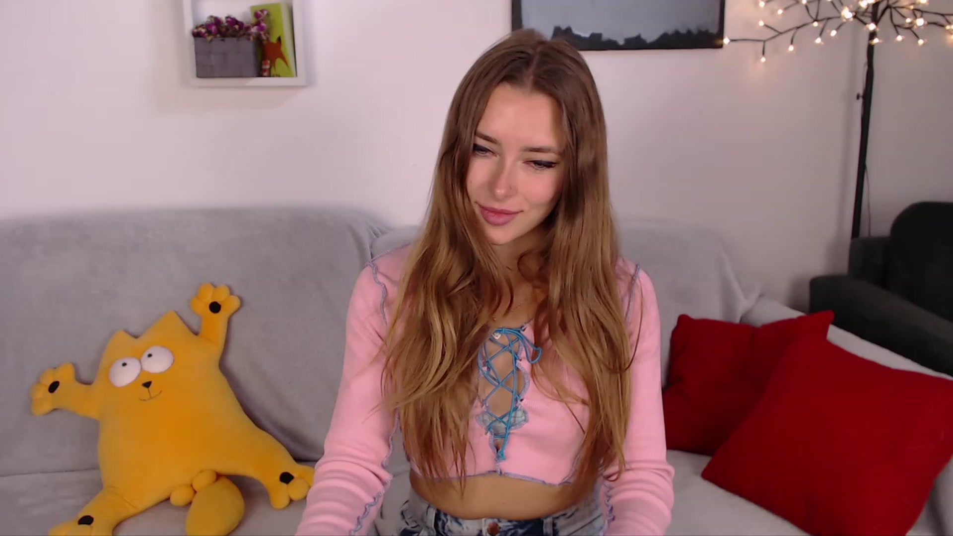 Gallery image thumbnail from SimonsWife's myfreecams stream on, 03/12/2023, 15:00 image 1 of 20