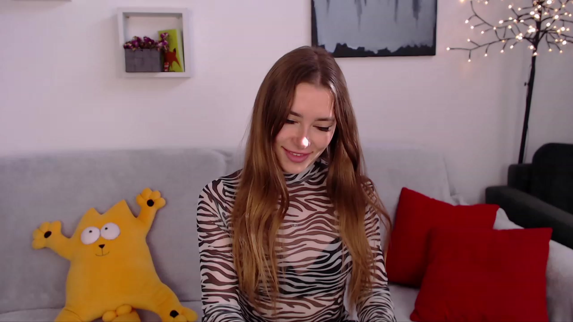 Gallery image thumbnail from SimonsWife's myfreecams stream on, 03/15/2023, 11:24 image 5 of 20