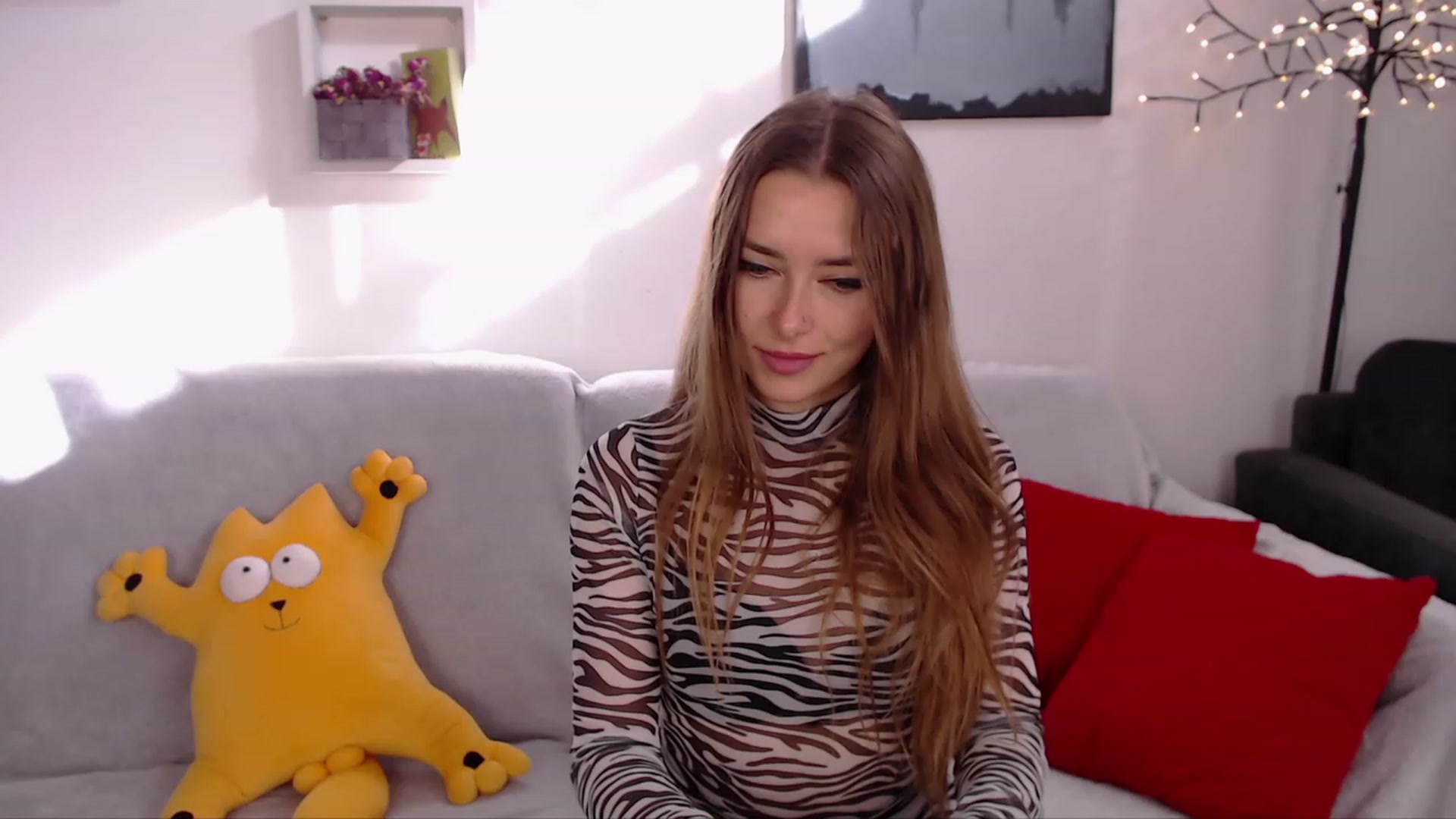 Gallery image thumbnail from SimonsWife's myfreecams stream on, 03/15/2023, 13:58 image 1 of 20