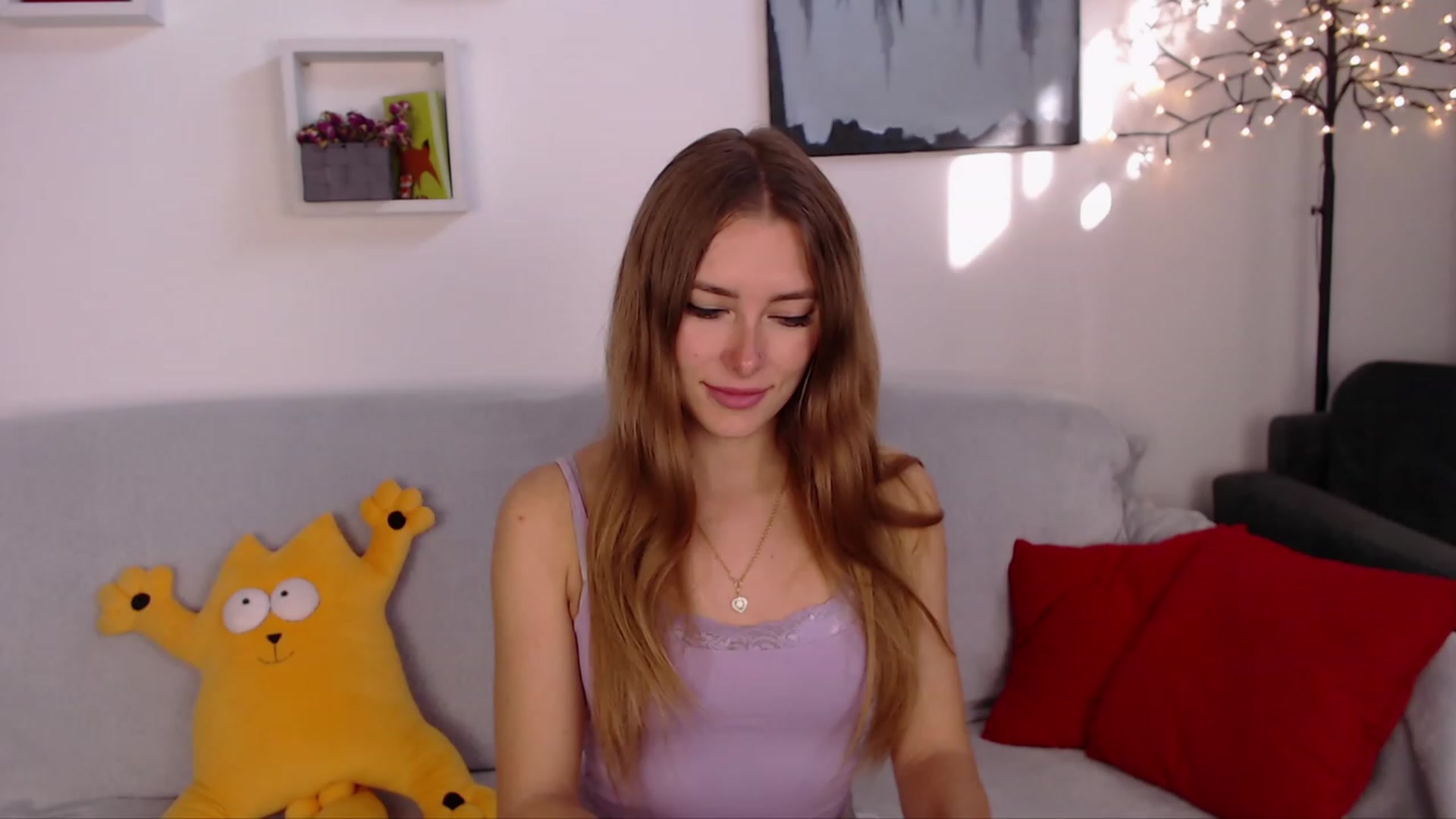 Gallery image thumbnail from SimonsWife's myfreecams stream on, 04/10/2023, 15:24 image 4 of 20