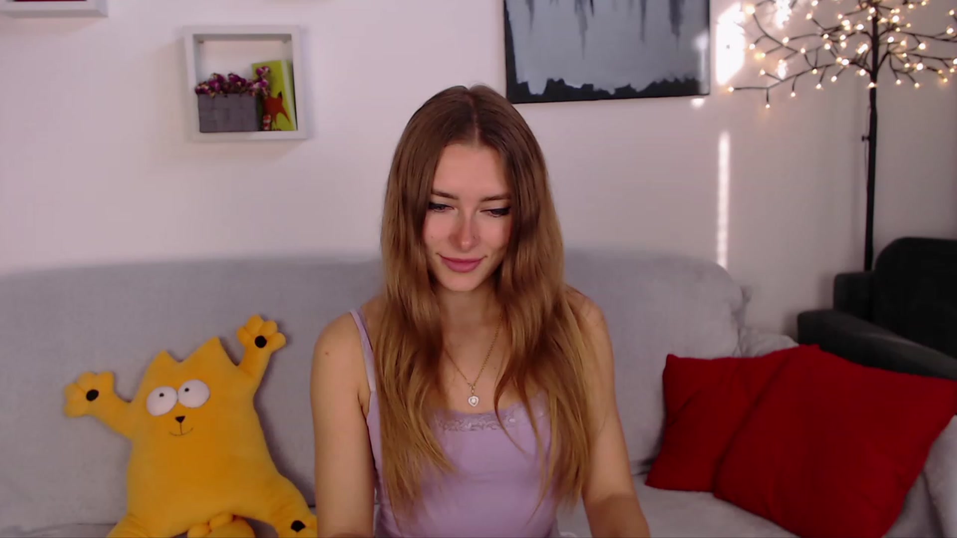 Gallery image thumbnail from SimonsWife's myfreecams stream on, 04/10/2023, 15:24 image 8 of 20