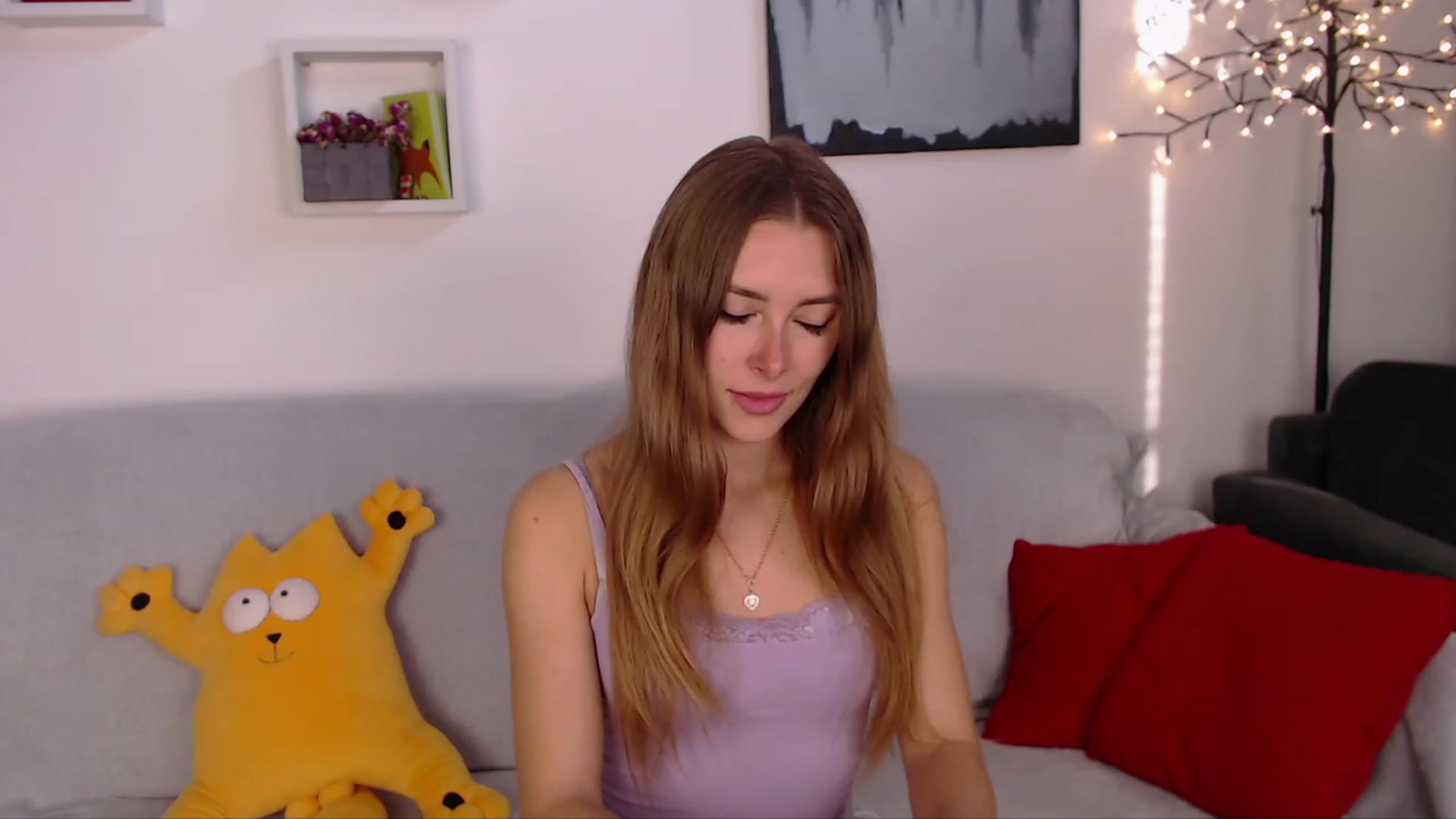 Gallery image thumbnail from SimonsWife's myfreecams stream on, 04/10/2023, 15:24 image 11 of 20