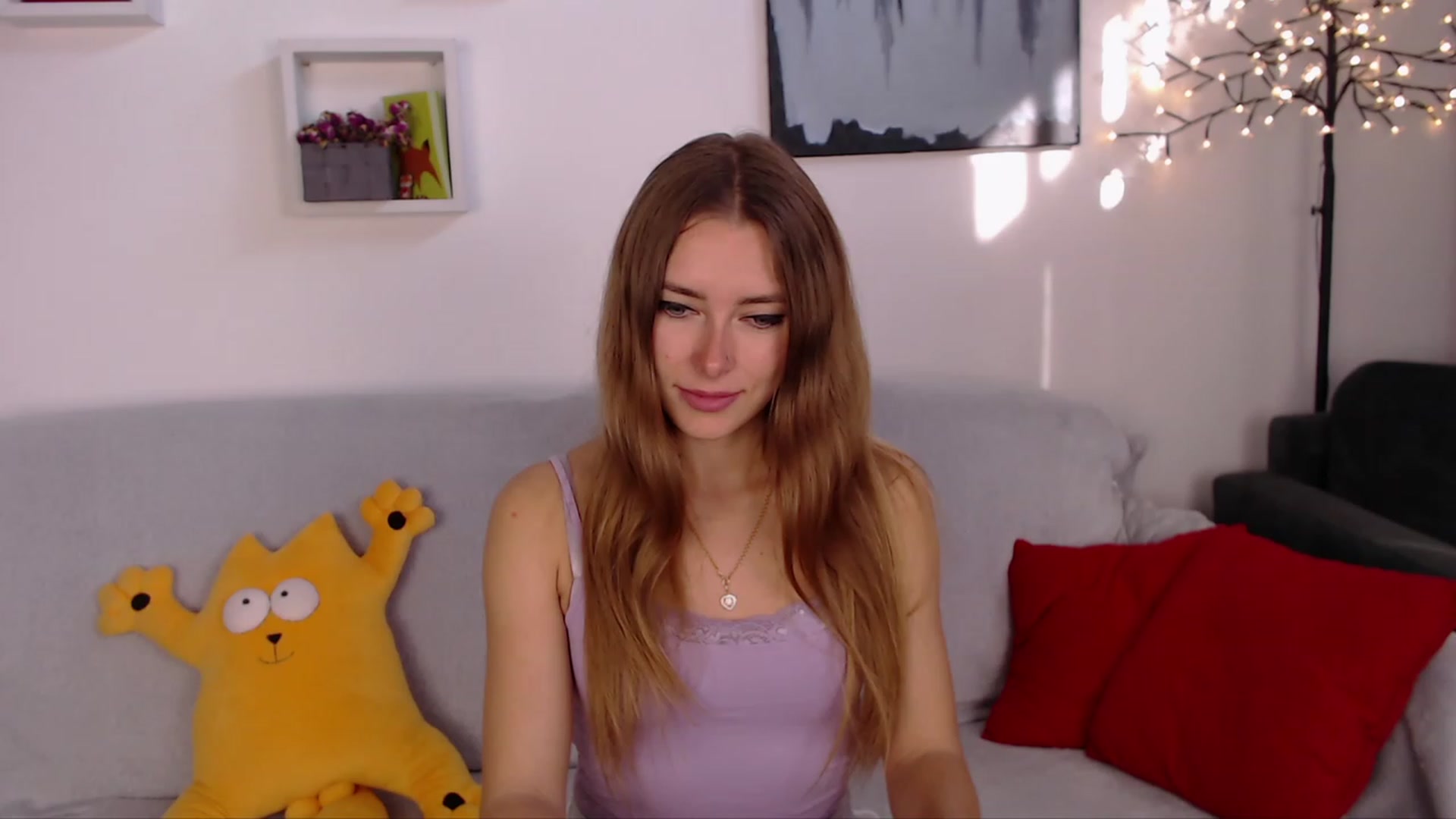 Gallery image thumbnail from SimonsWife's myfreecams stream on, 04/10/2023, 15:24 image 5 of 20