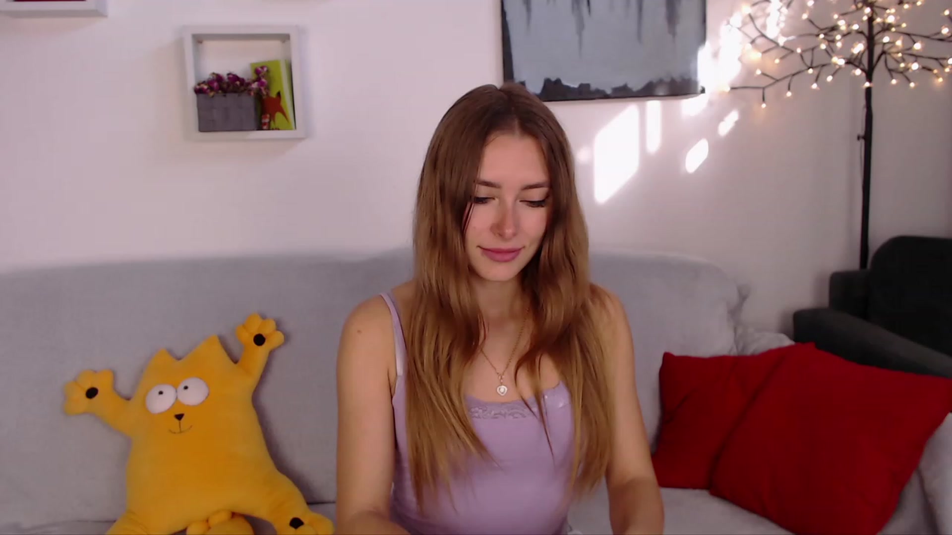 Gallery image thumbnail from SimonsWife's myfreecams stream on, 04/10/2023, 15:24 image 2 of 20