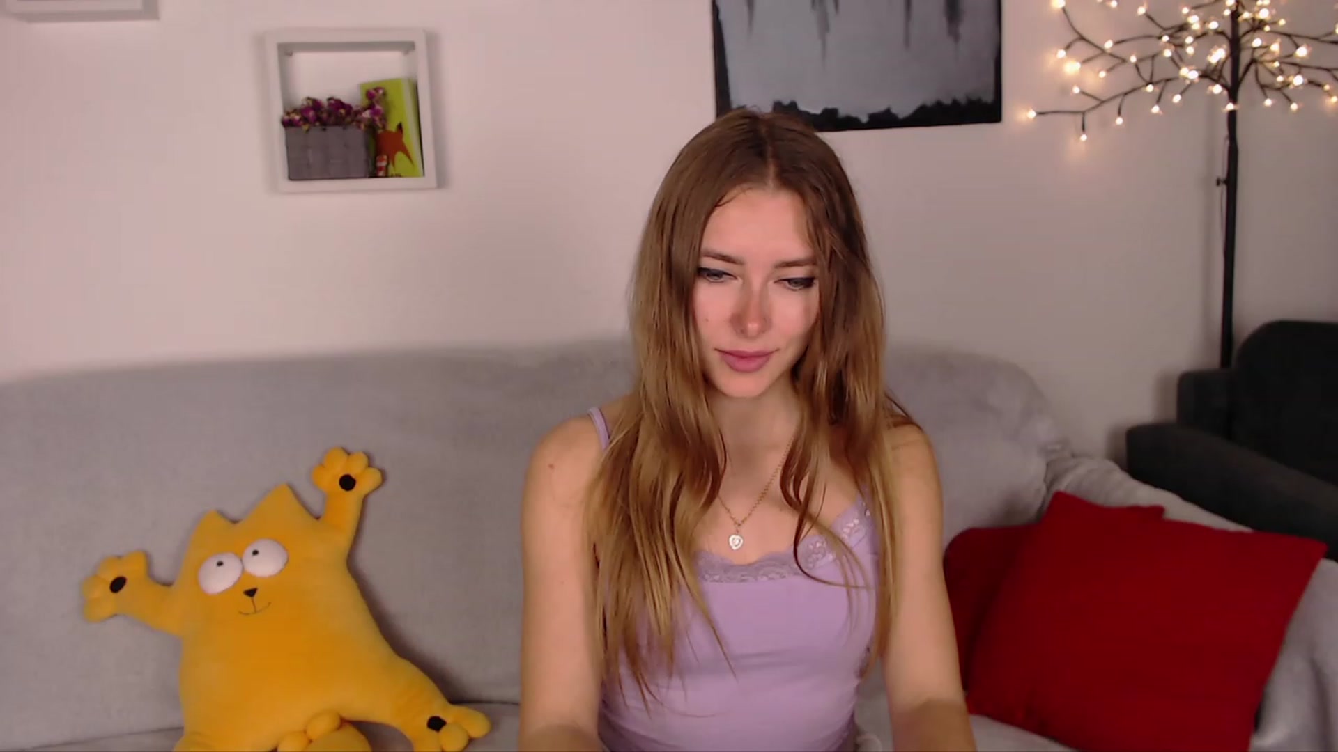 Gallery image thumbnail from SimonsWife's myfreecams stream on, 04/10/2023, 17:19 image 19 of 20