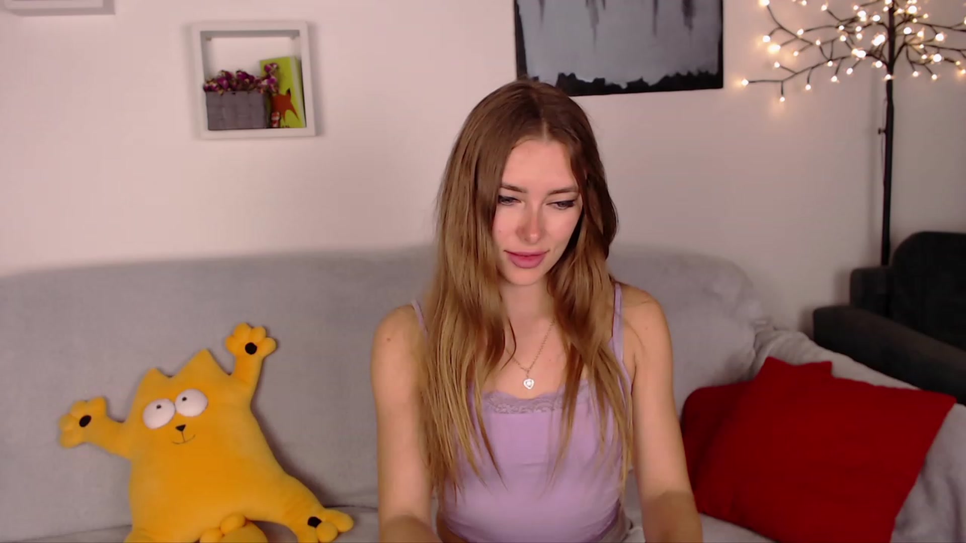 Gallery image thumbnail from SimonsWife's myfreecams stream on, 04/10/2023, 17:19 image 13 of 20