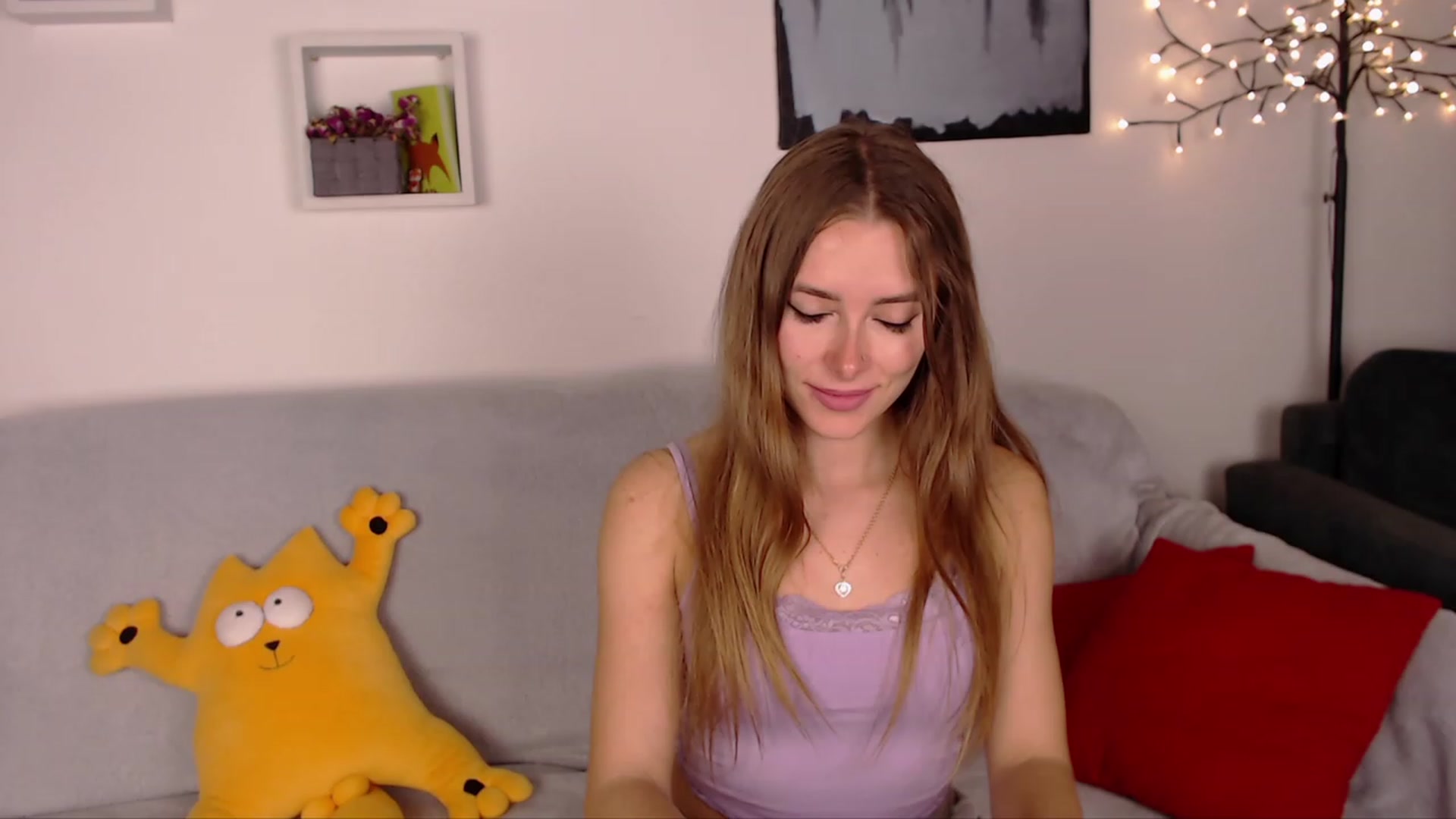 Gallery image thumbnail from SimonsWife's myfreecams stream on, 04/10/2023, 17:19 image 14 of 20