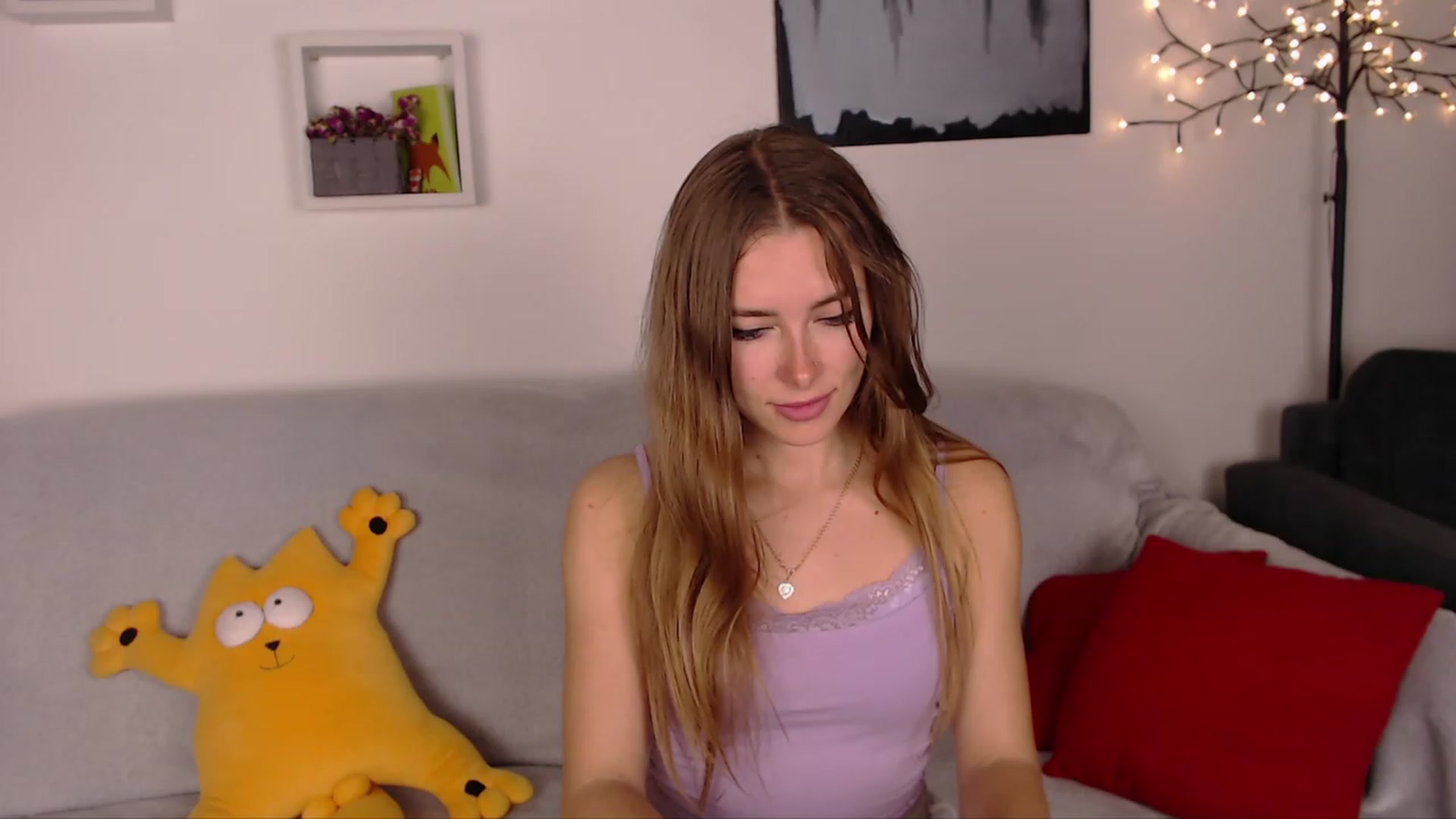 Gallery image thumbnail from SimonsWife's myfreecams stream on, 04/10/2023, 17:19 image 20 of 20