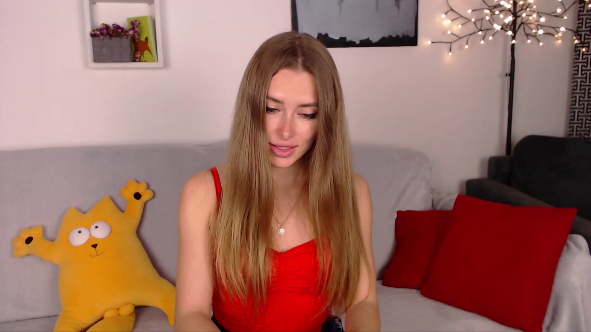 Gallery image thumbnail from SimonsWife's myfreecams stream on, 04/13/2023, 14:55 image 14 of 20