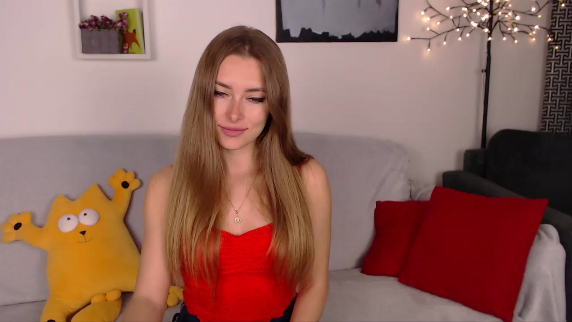 Gallery image thumbnail from SimonsWife's myfreecams stream on, 04/13/2023, 14:55 image 7 of 20